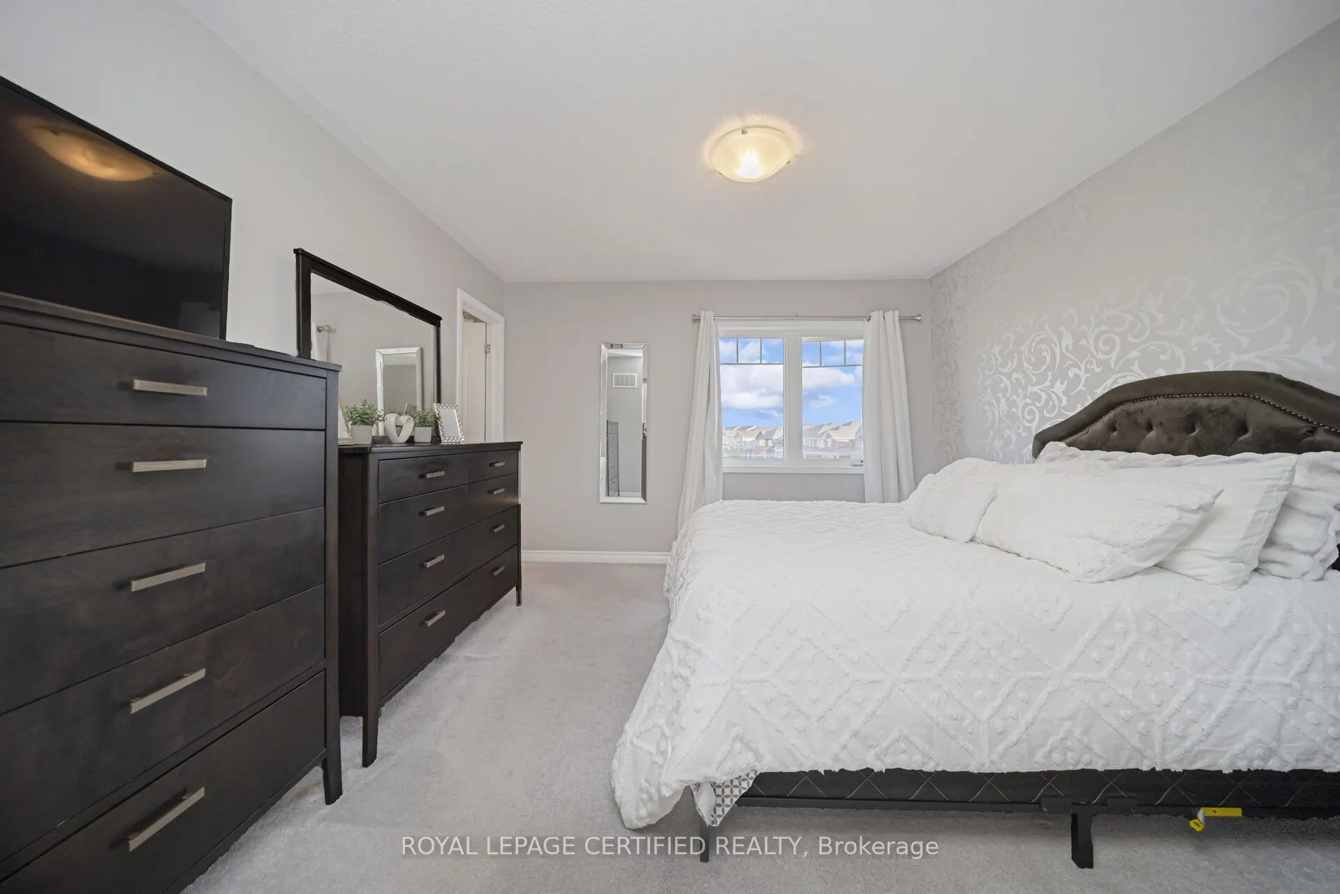 110 Bannister Crescent
