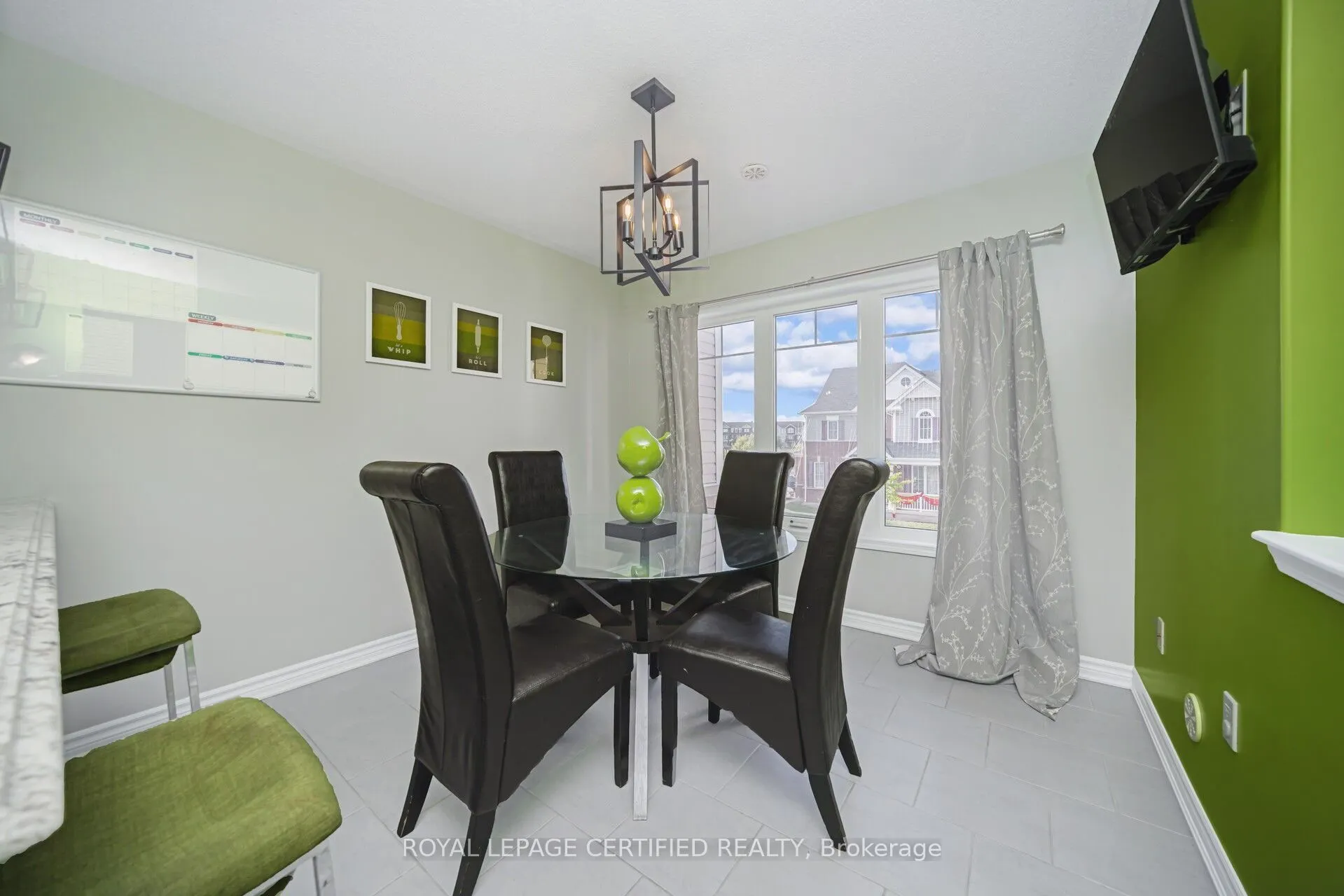 110 Bannister Crescent