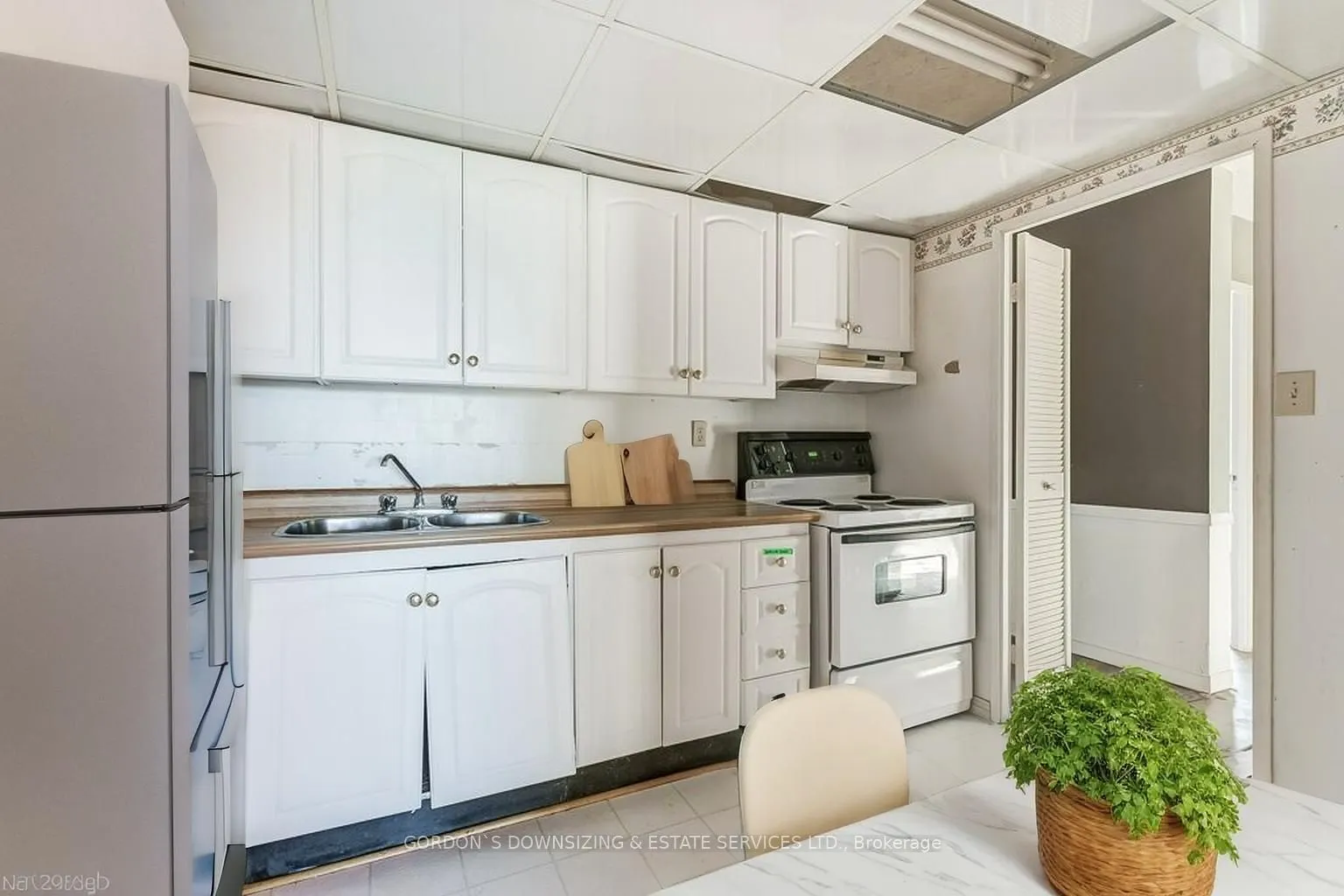 20 Speers Road, #401