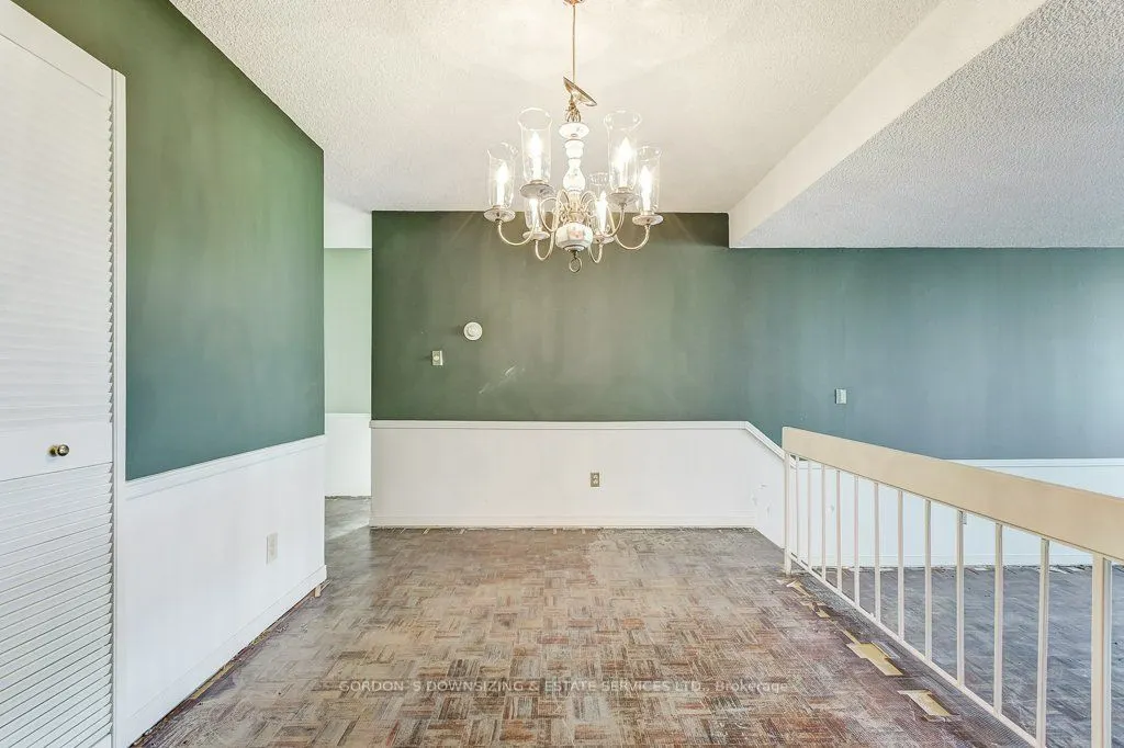 20 Speers Road, #401