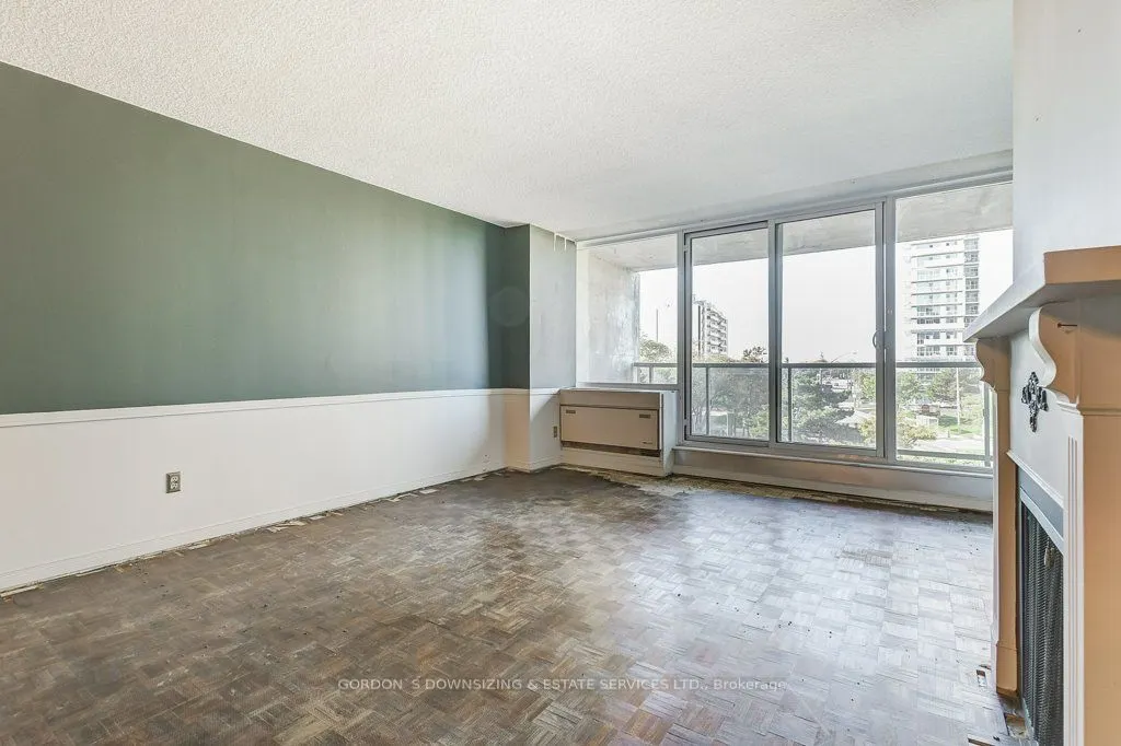 20 Speers Road, #401