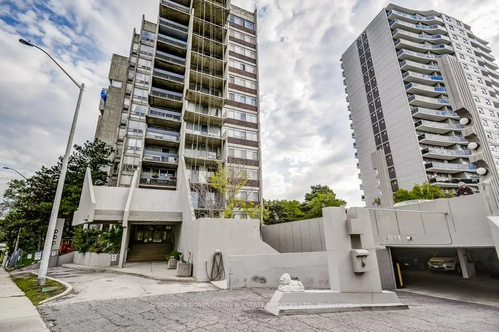 20 Speers Road, #401