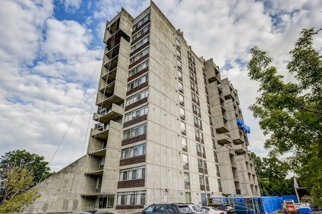 20 Speers Road, #401