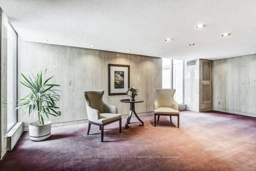 20 Speers Road, #401