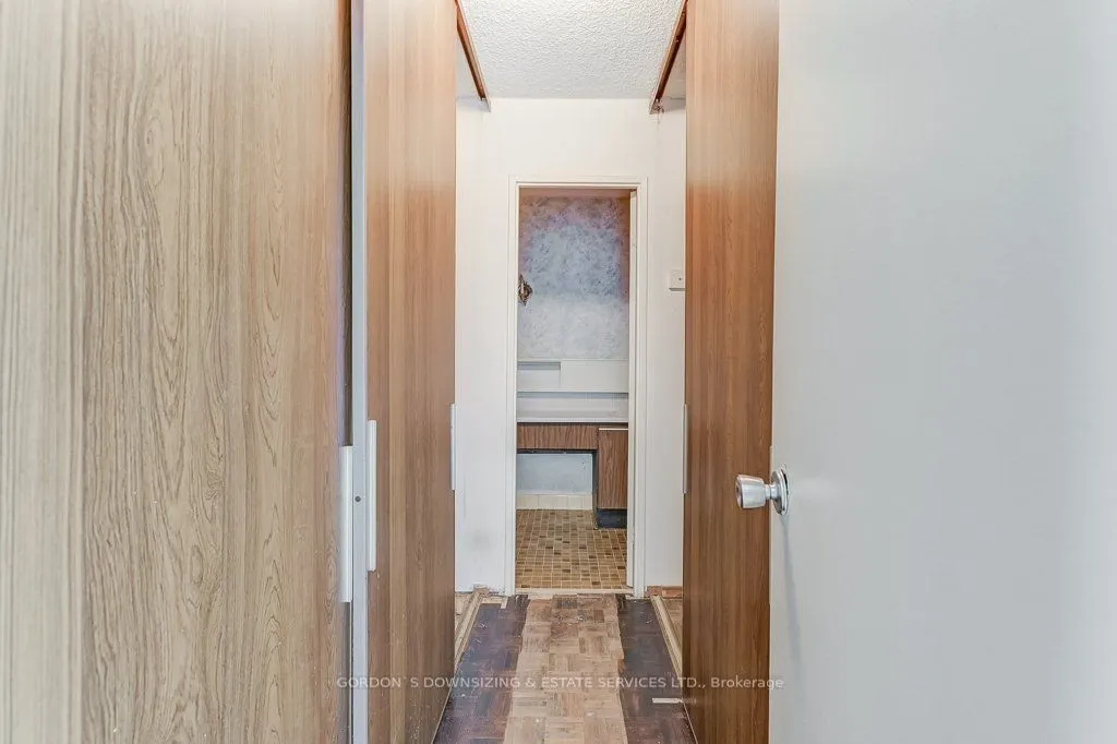 20 Speers Road, #401