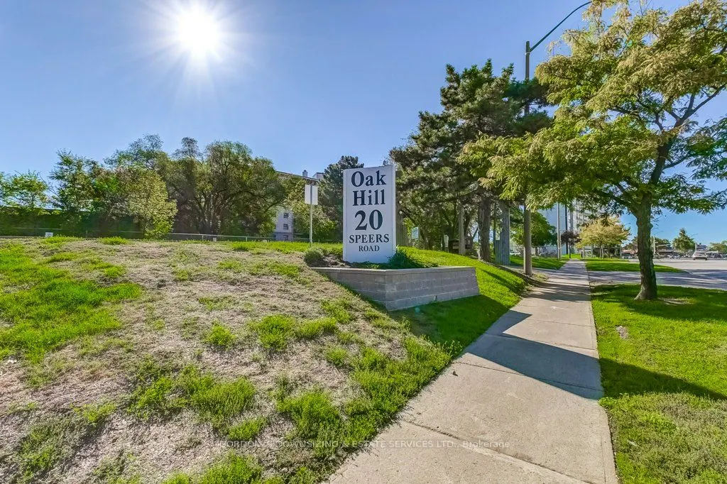 20 Speers Road, #401