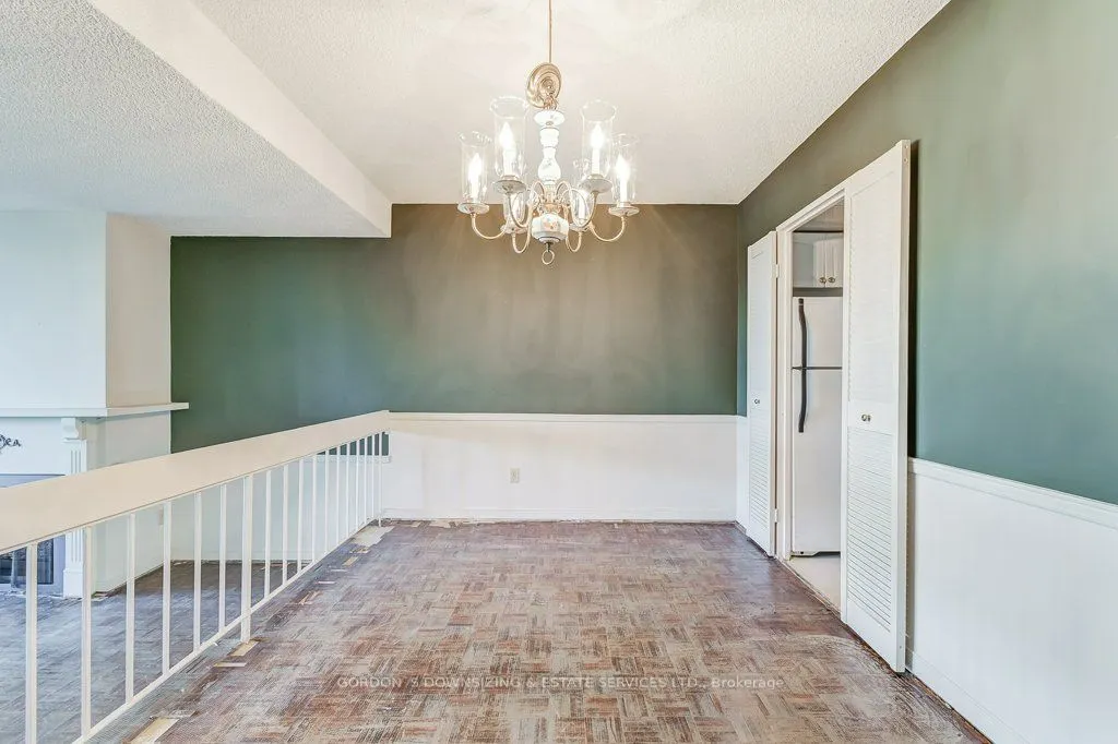 20 Speers Road, #401