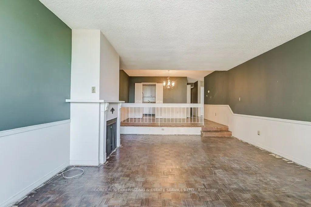 20 Speers Road, #401