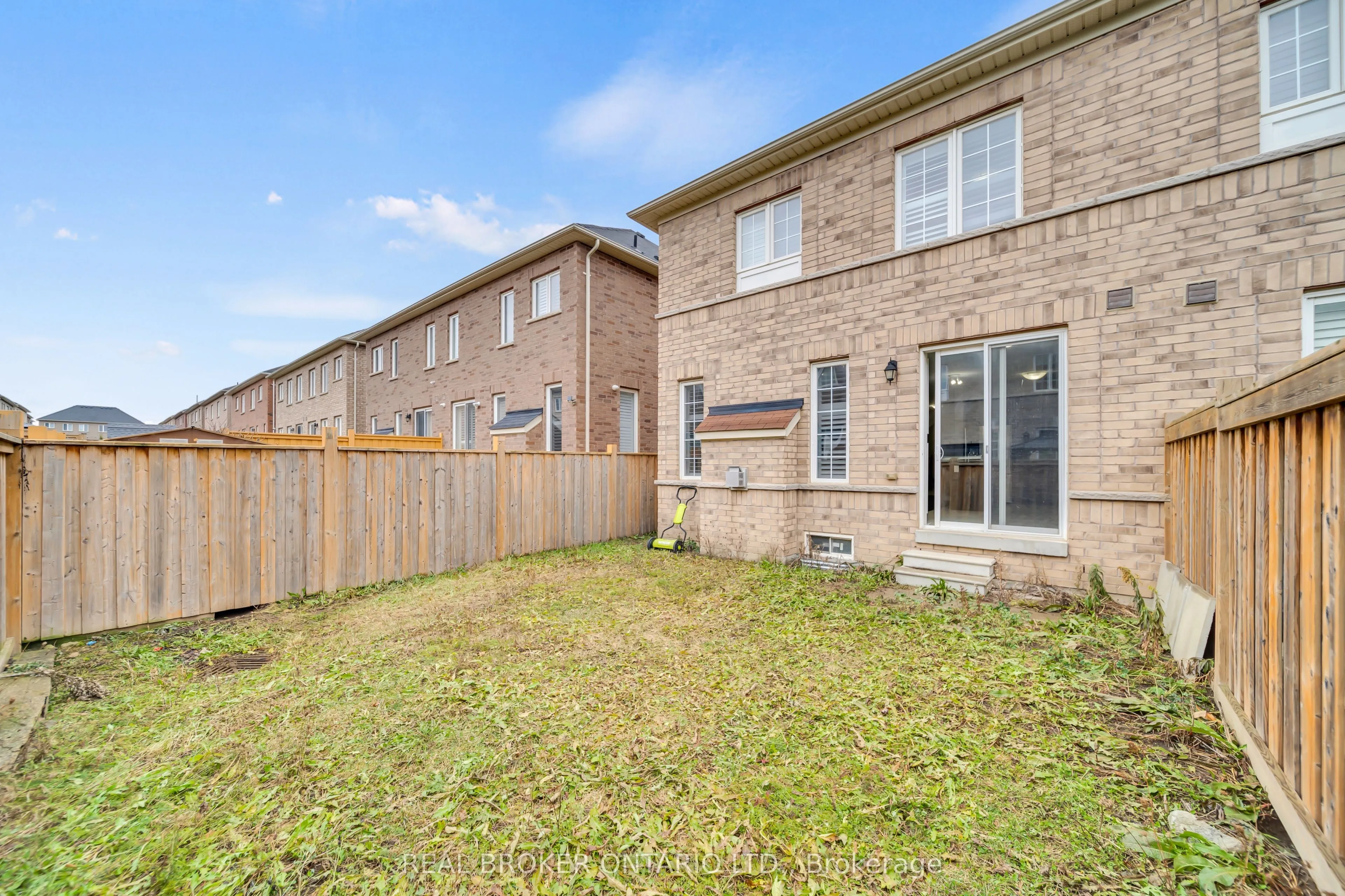 81 Vezna Crescent