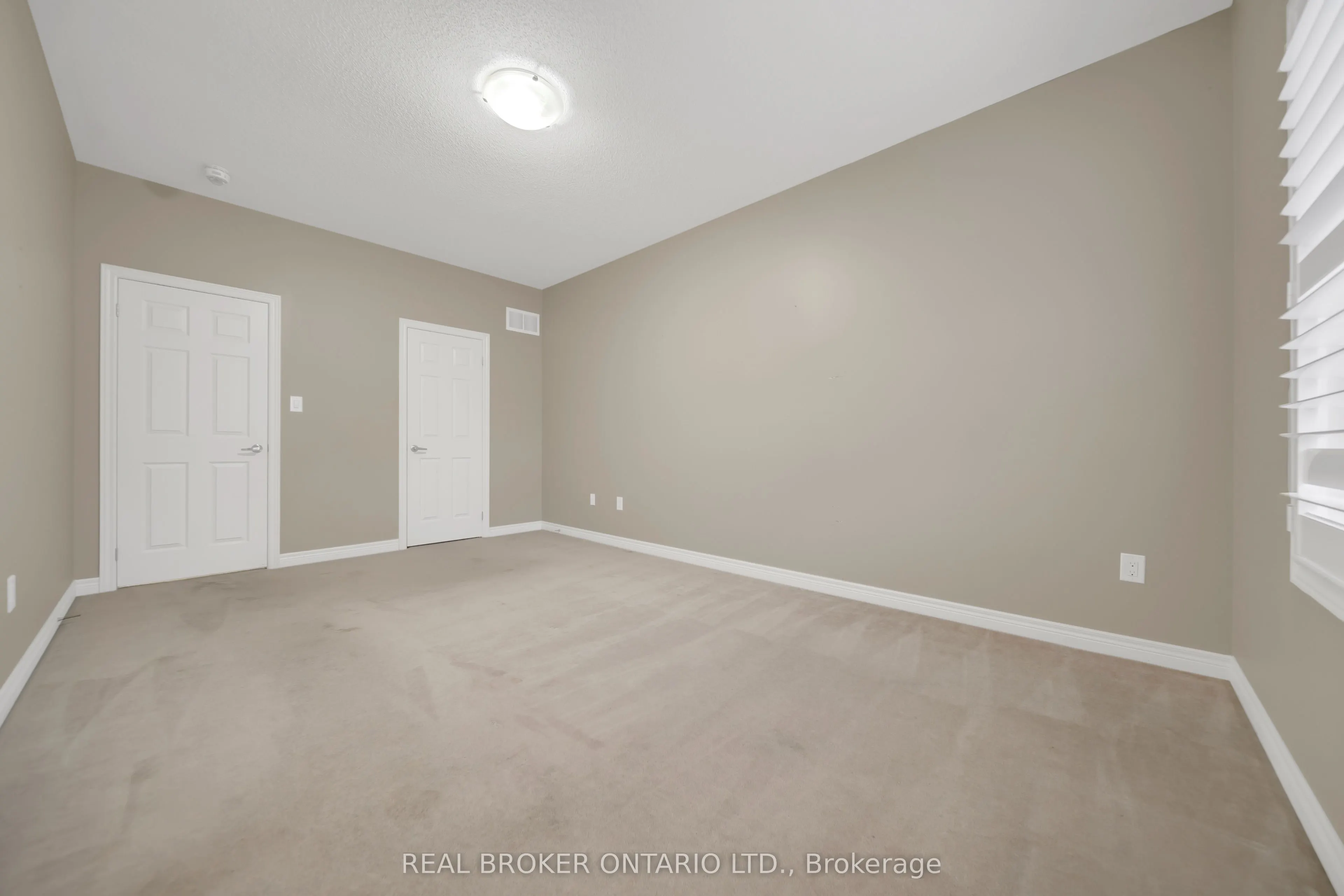 81 Vezna Crescent