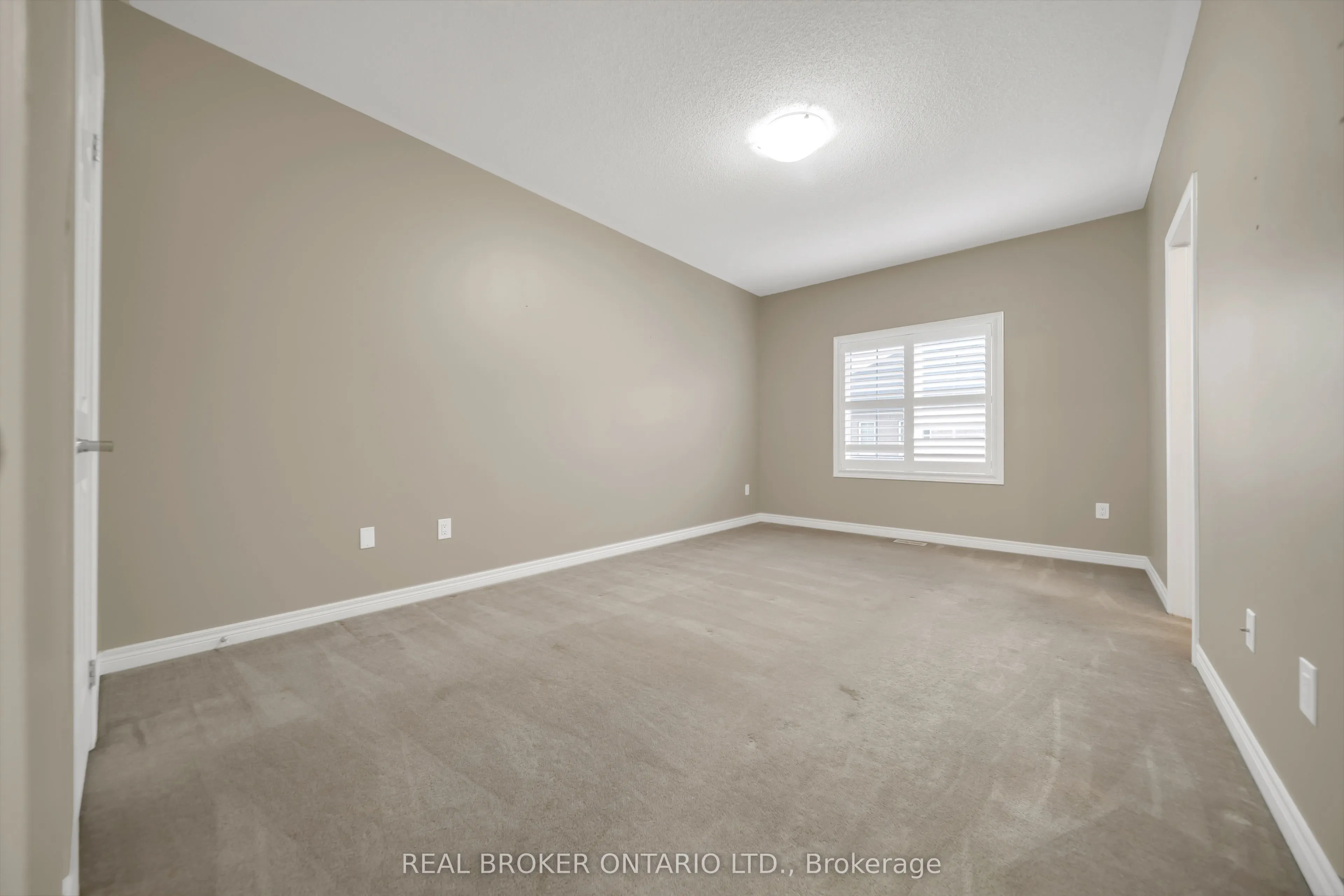 81 Vezna Crescent