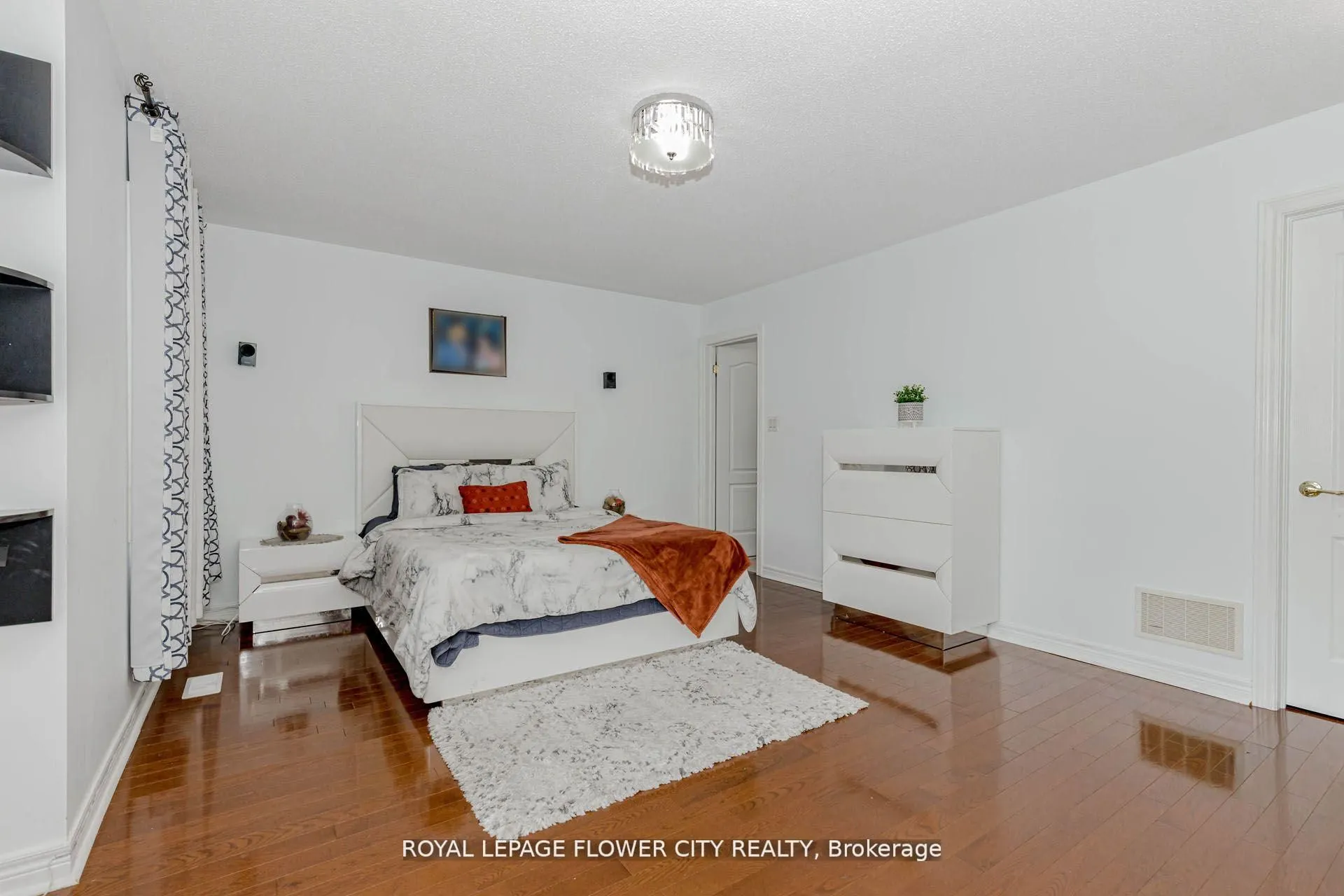 11 Vintonridge Drive
