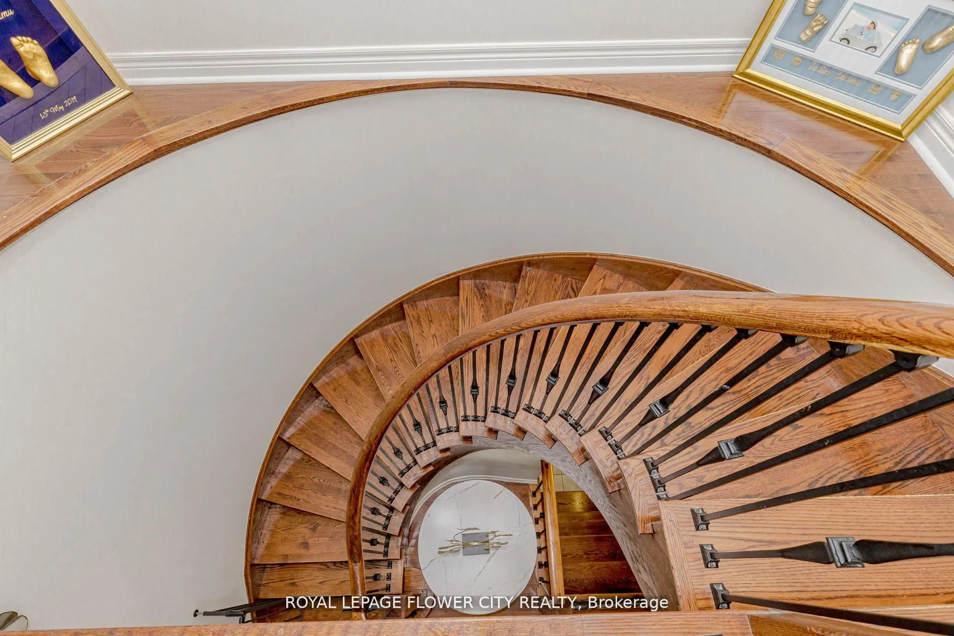 11 Vintonridge Drive