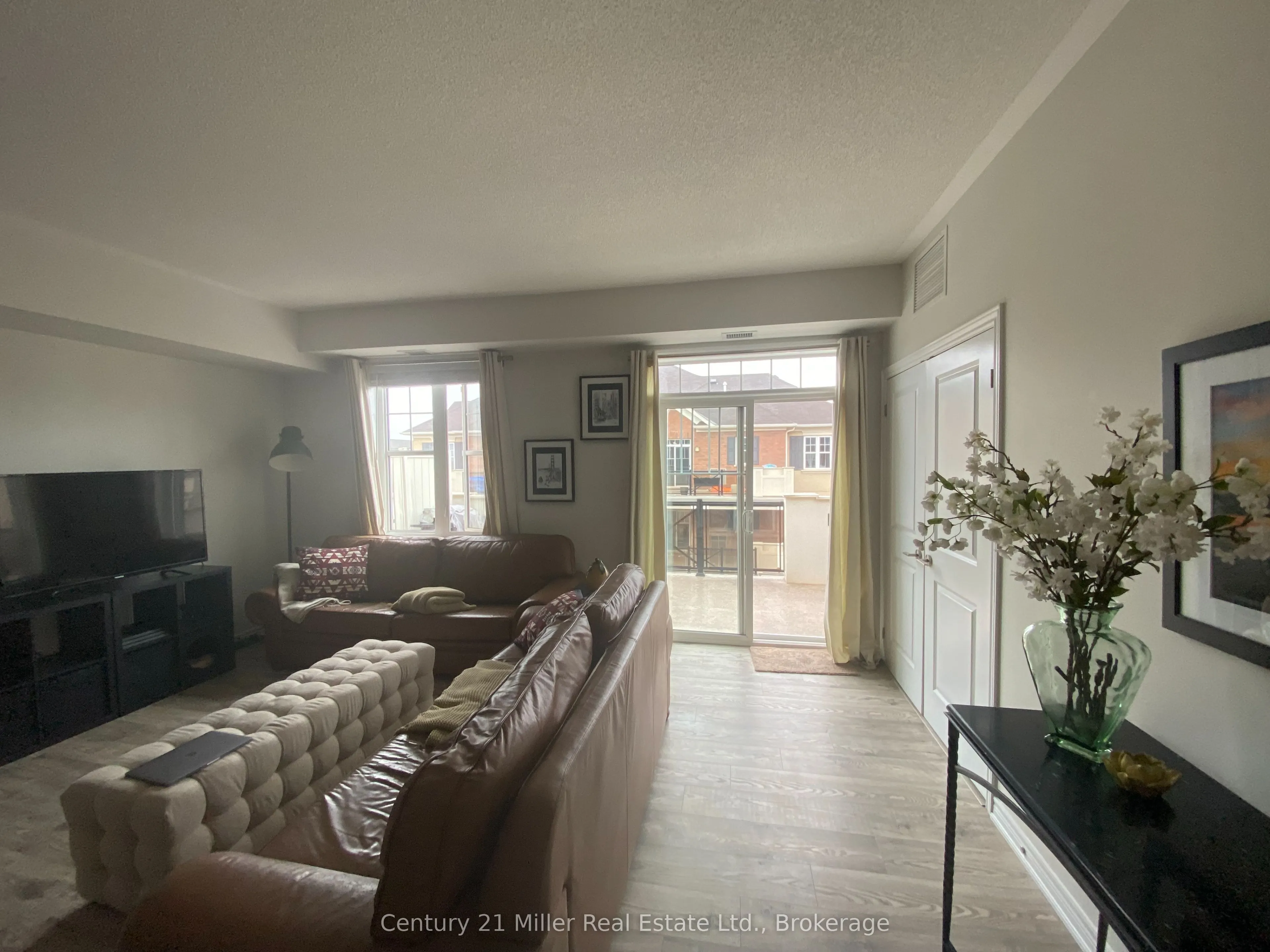 2326 Taunton Road, #306