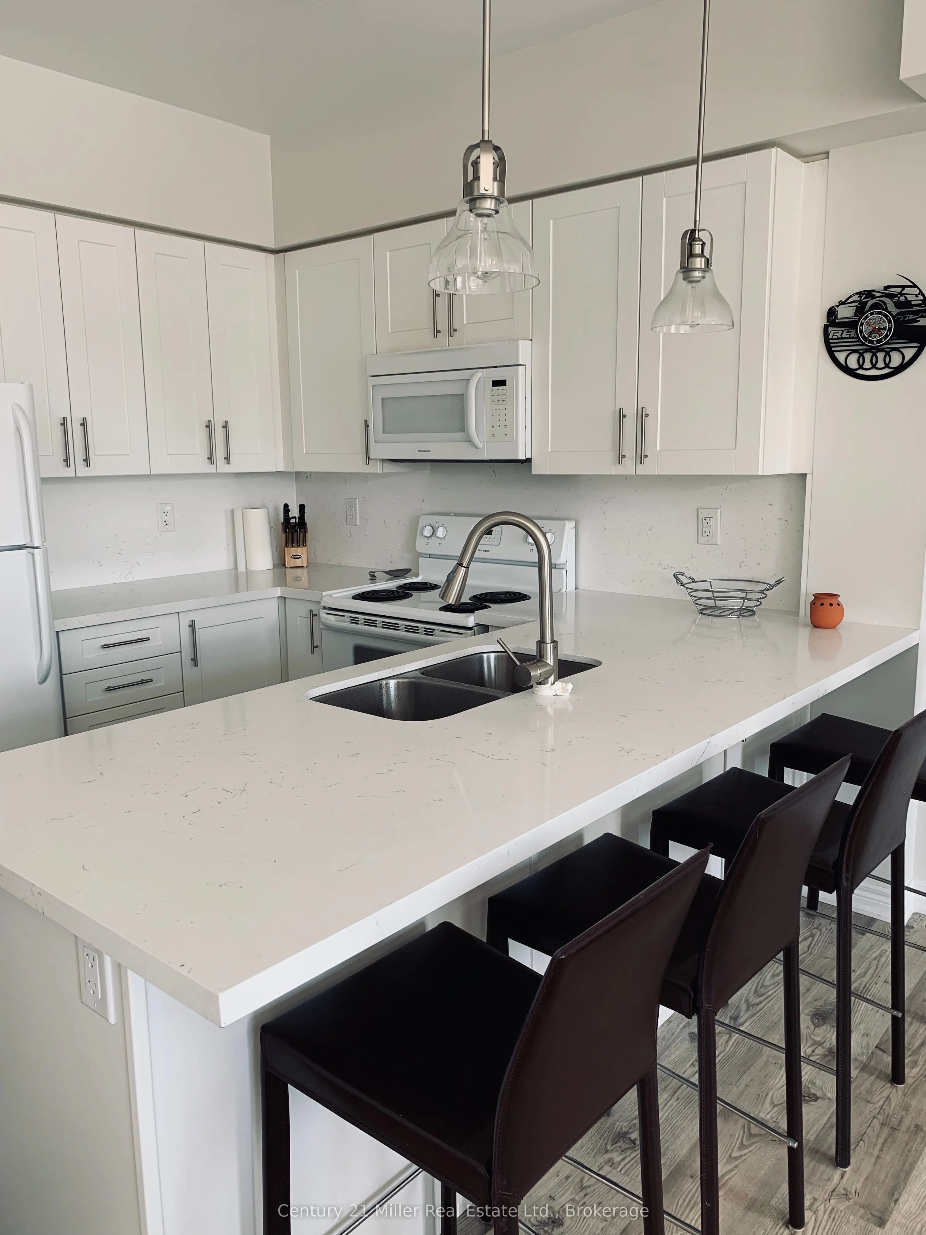 2326 Taunton Road, #306