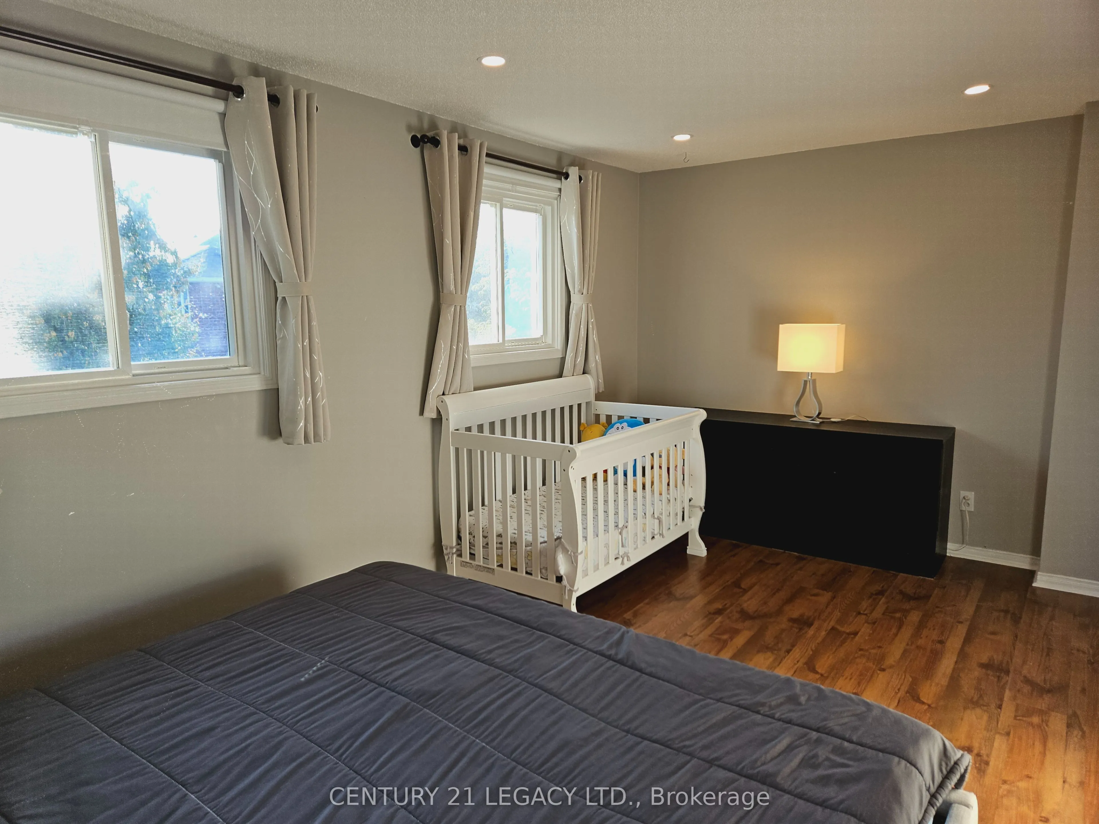 1298 Valerie Crescent