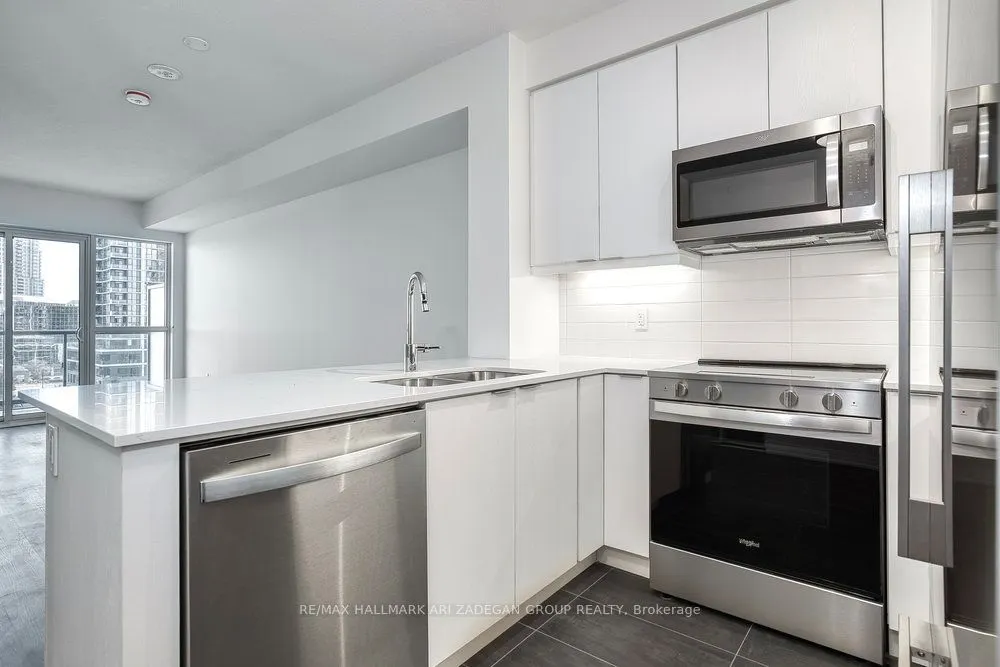 15 Watergarden Drive, #507