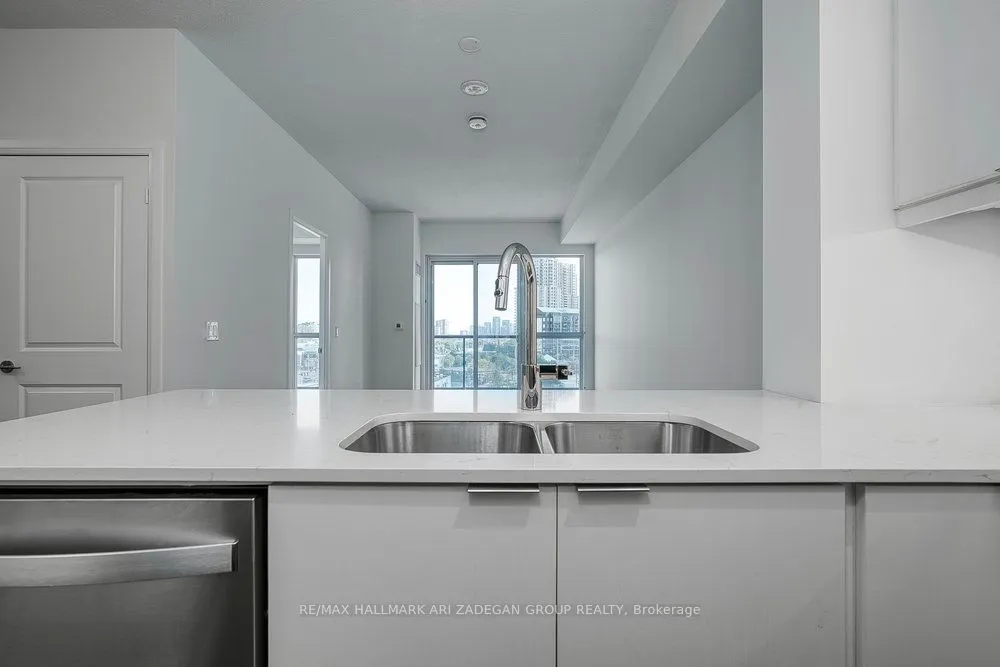 15 Watergarden Drive, #507