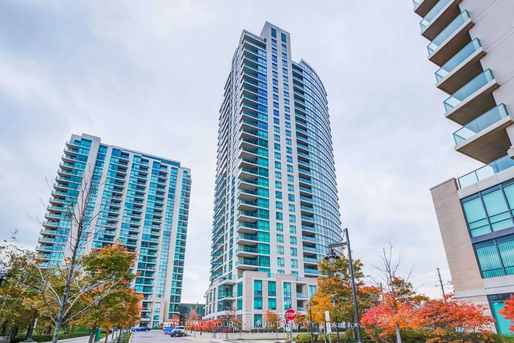 215 Sherway Gardens Road, #306