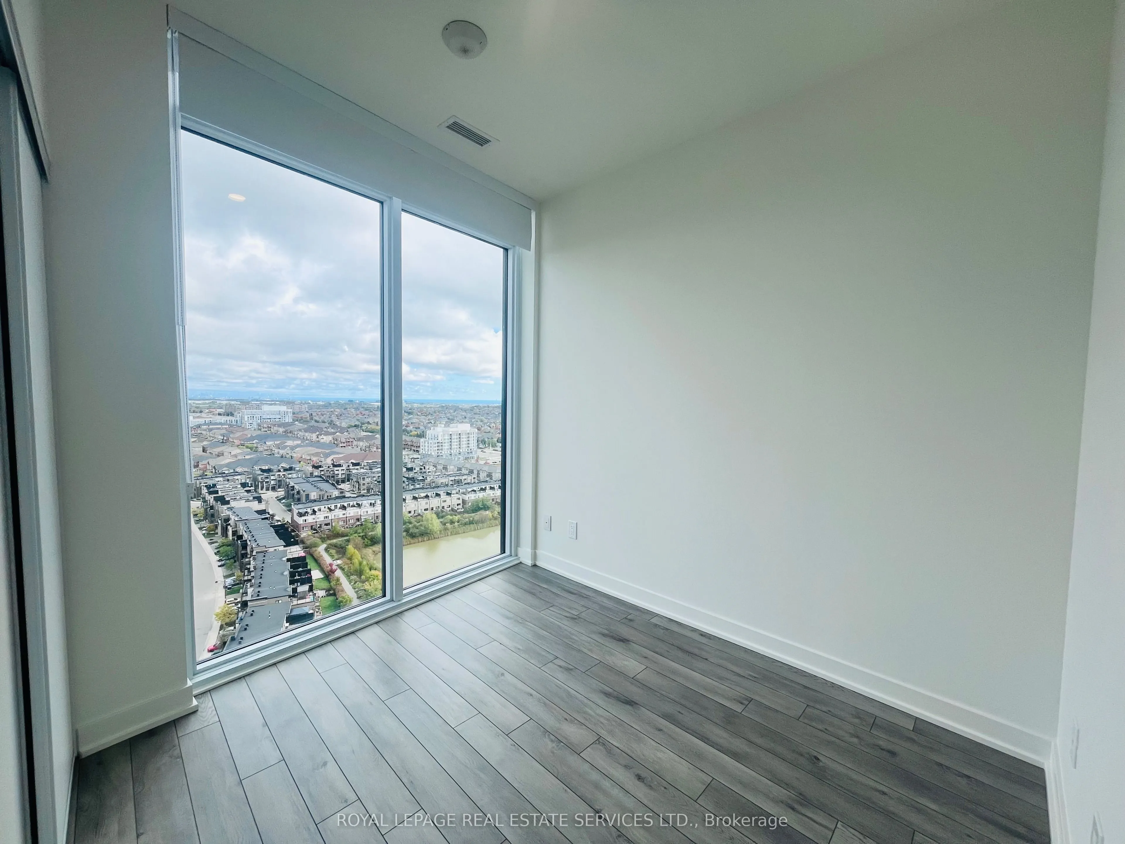 3079 Trafalgar Road, #2007