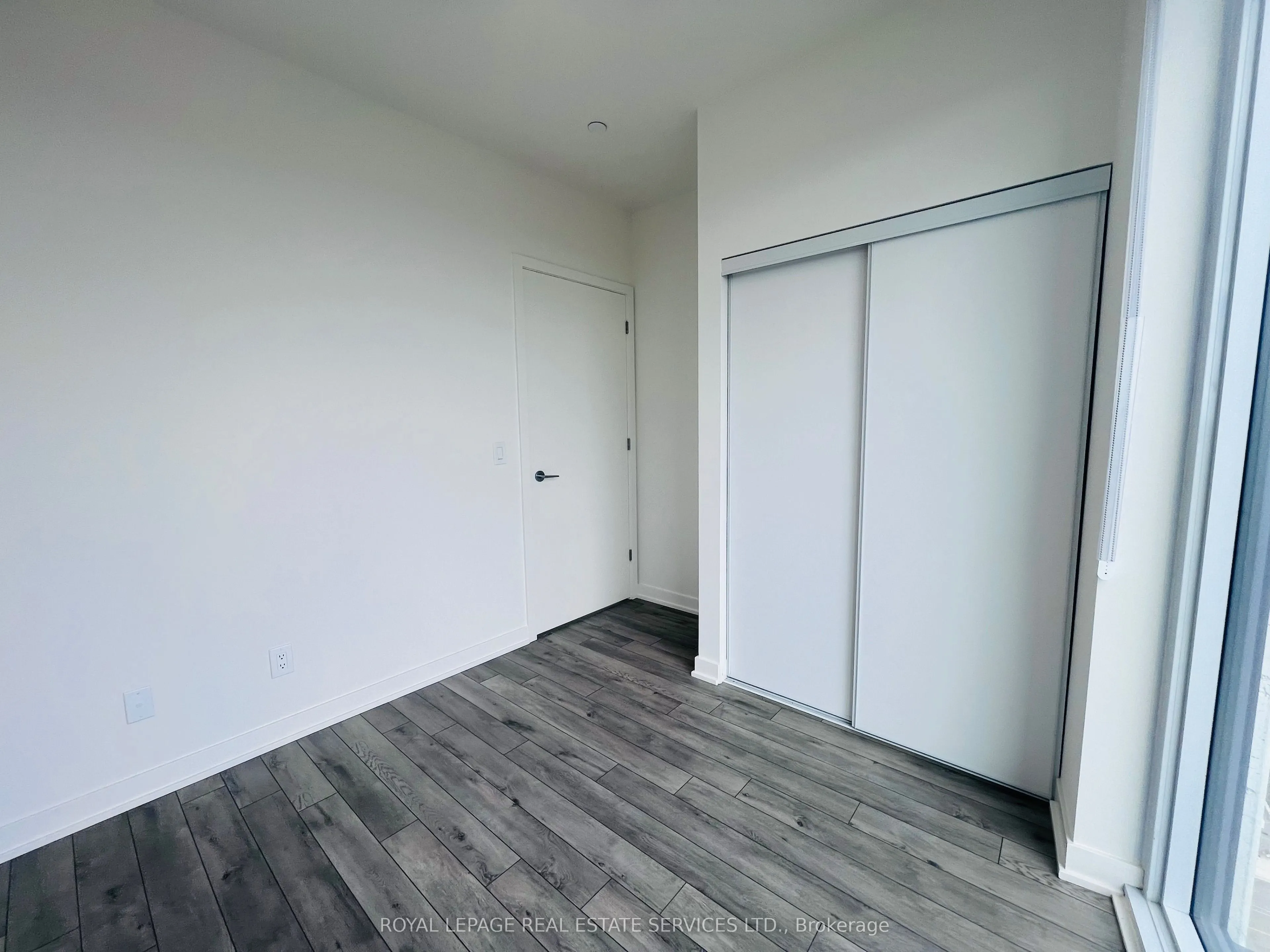 3079 Trafalgar Road, #2007