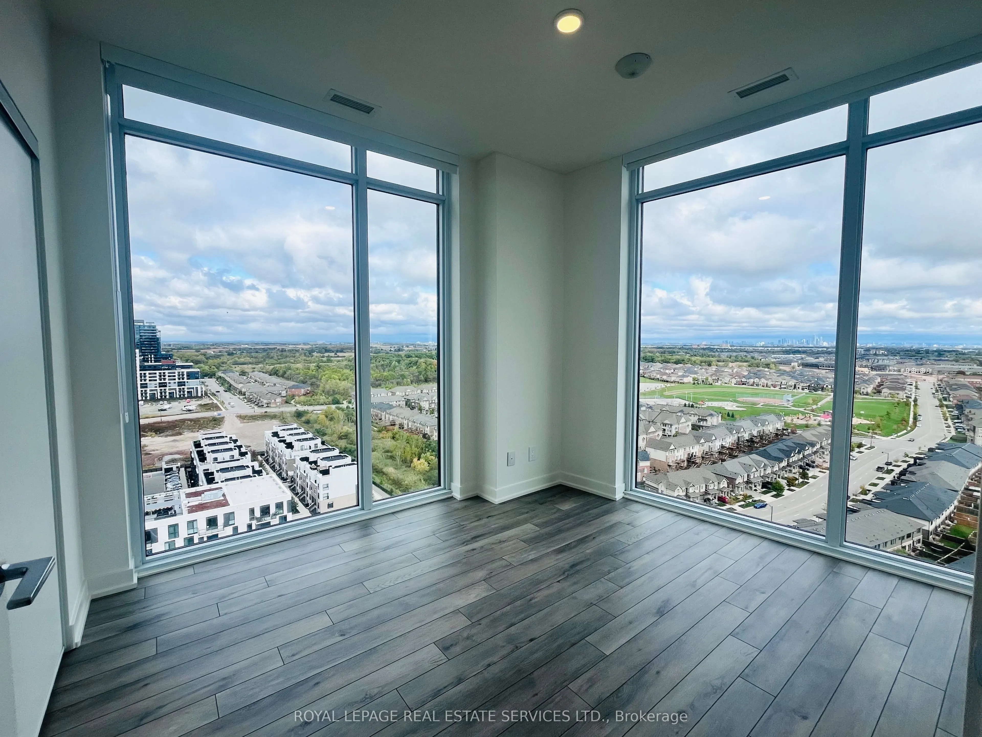 3079 Trafalgar Road, #2007