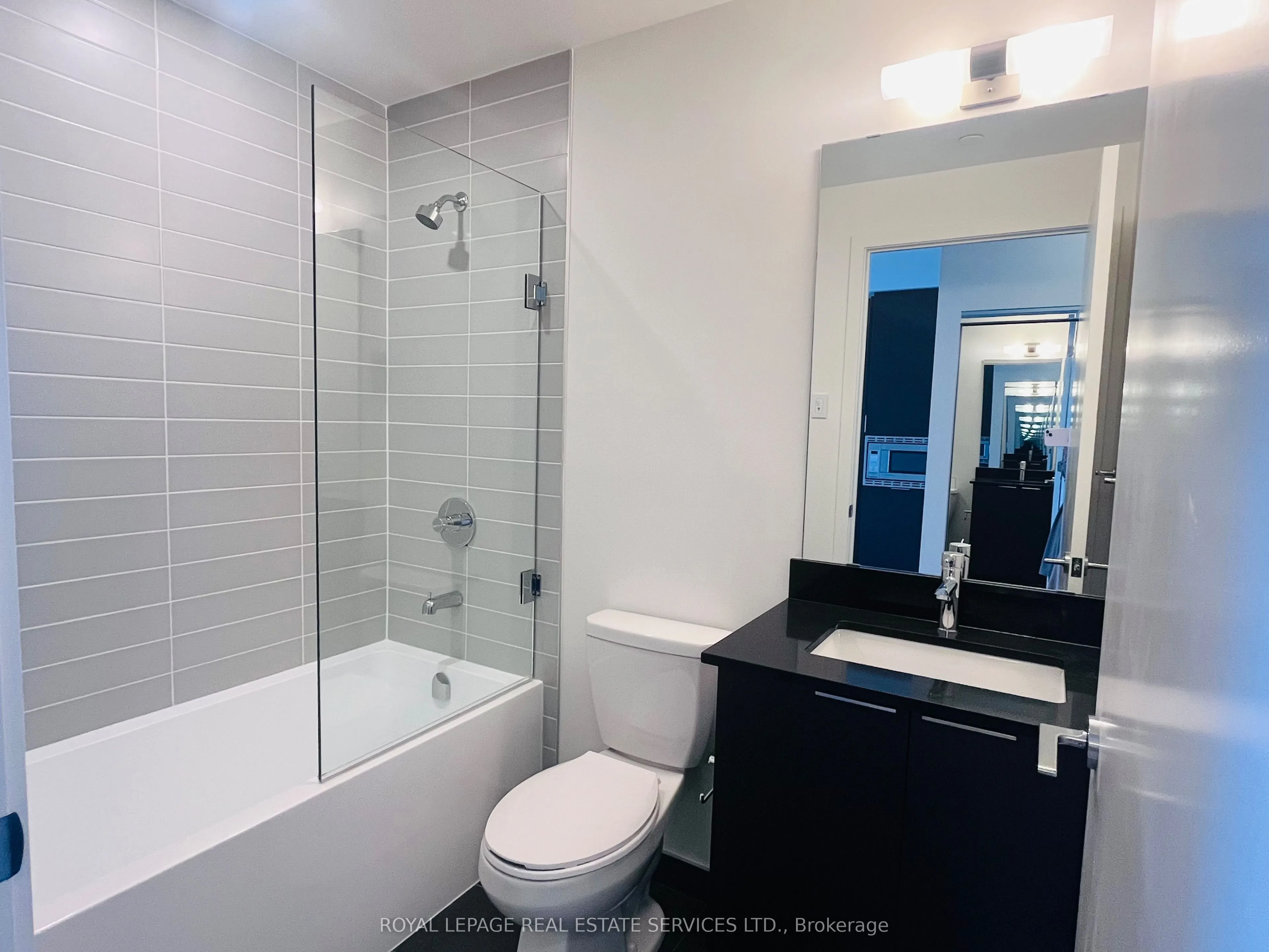 3079 Trafalgar Road, #2007