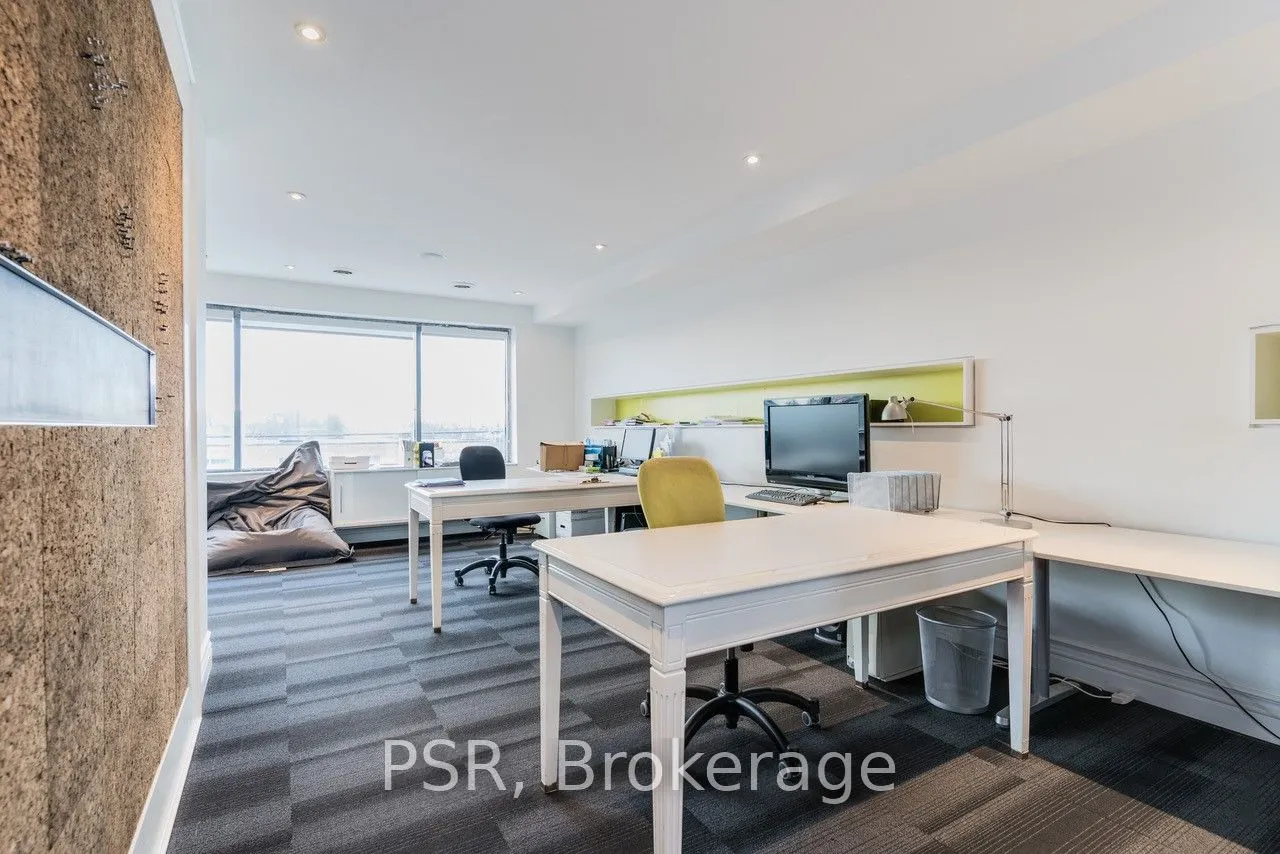 300 New Toronto Street, #15