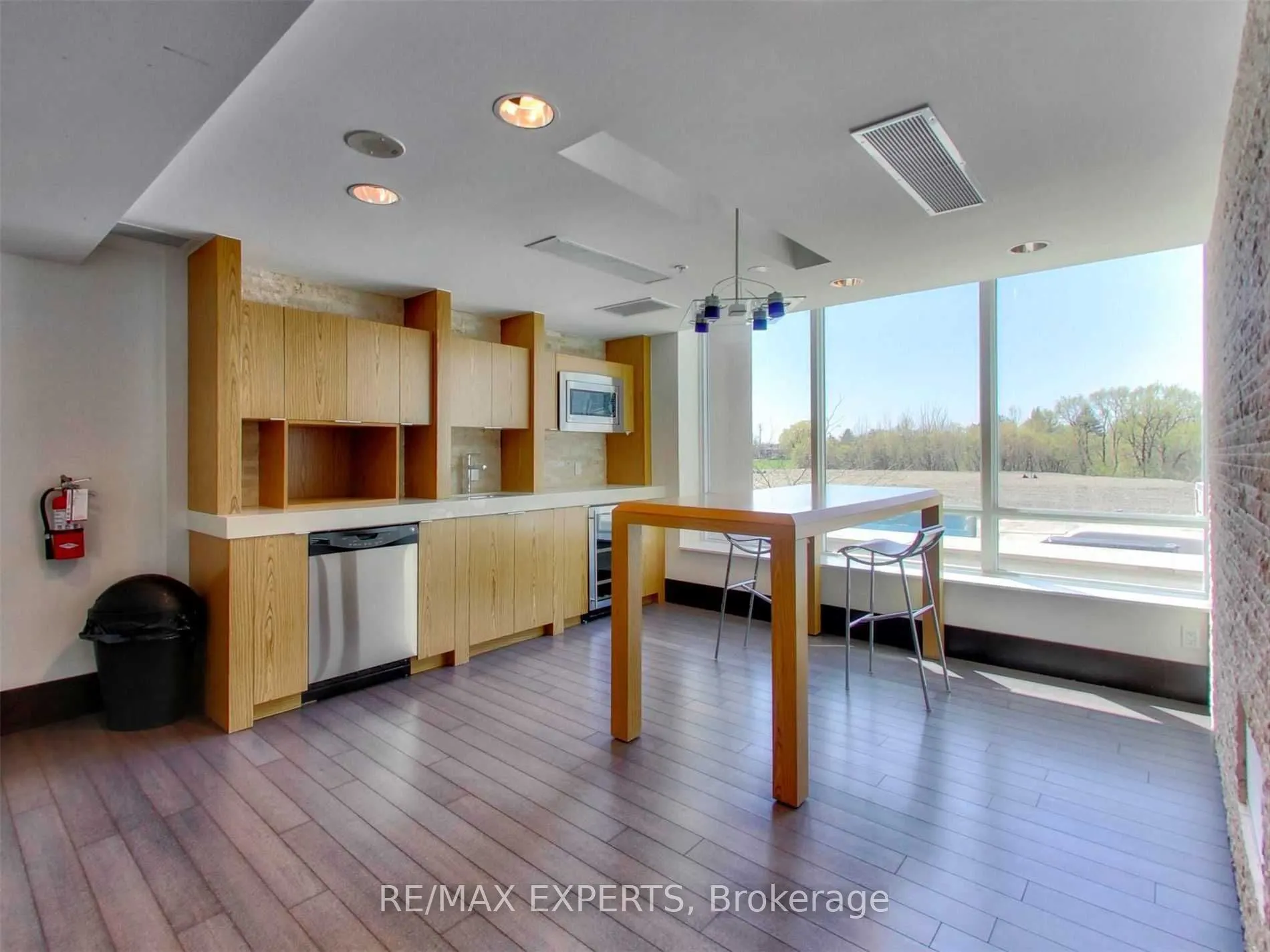 165 Legion Road, #T1