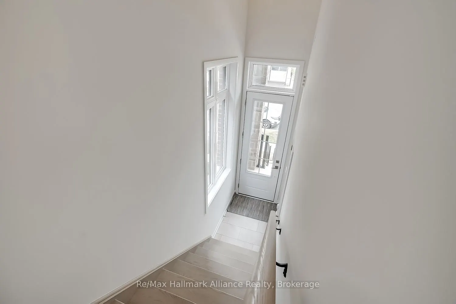 1346 Kaniv Street