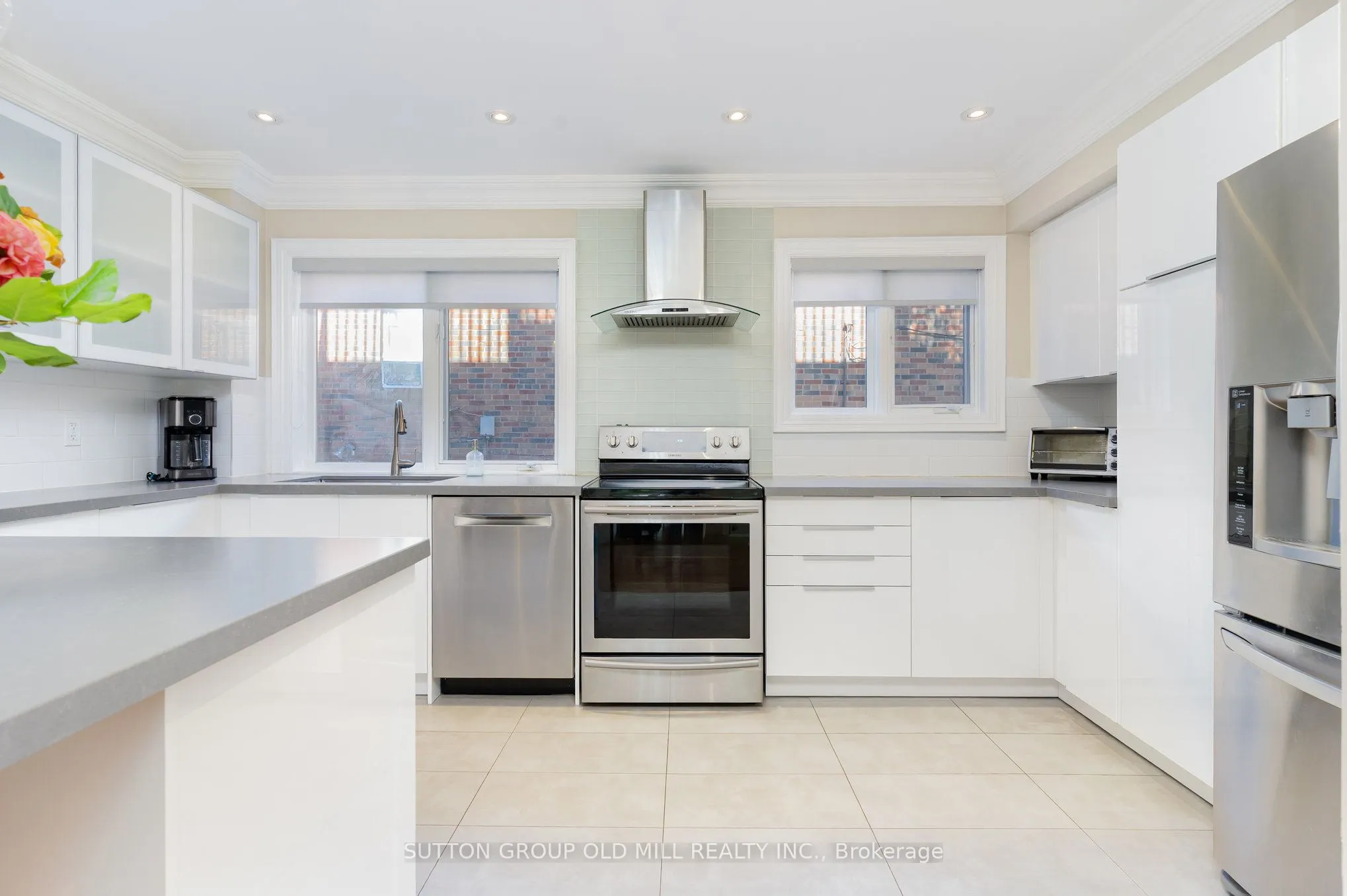 4 Hunter Avenue