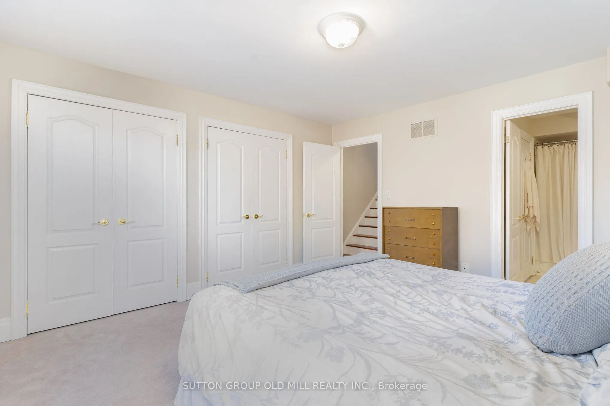 4 Hunter Avenue