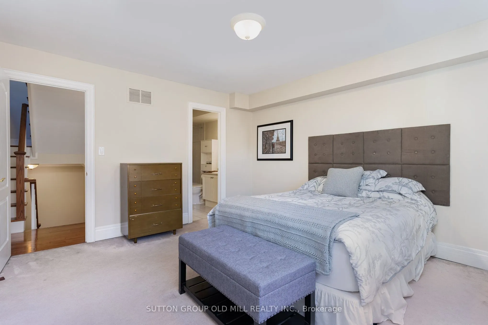 4 Hunter Avenue