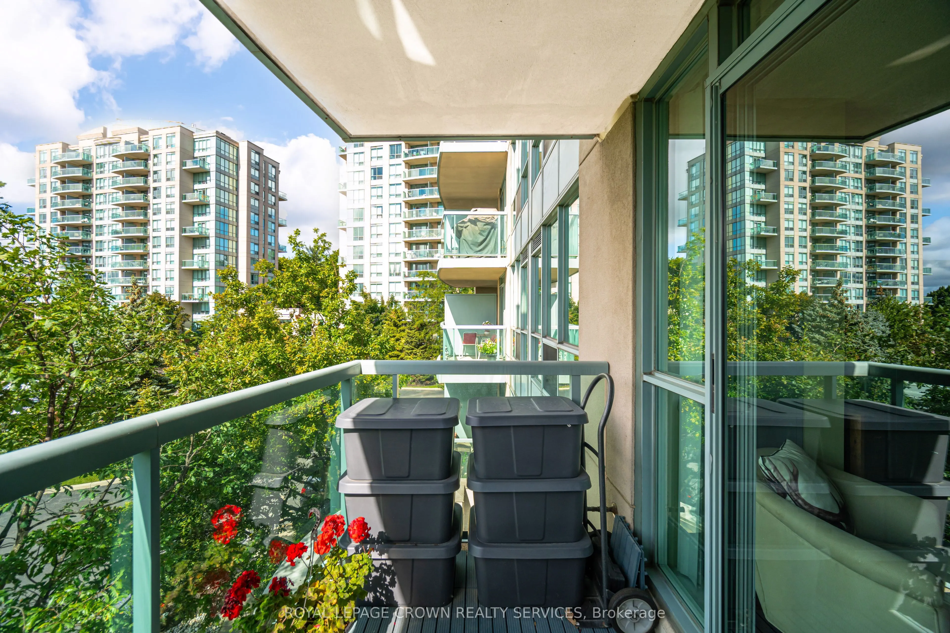 2545 Erin Centre Boulevard, #306