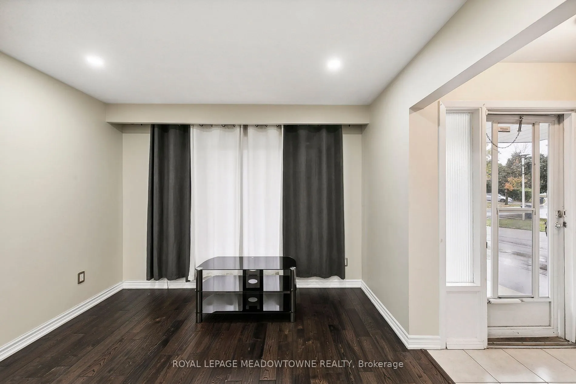 11 Juniper Crescent, #Upper