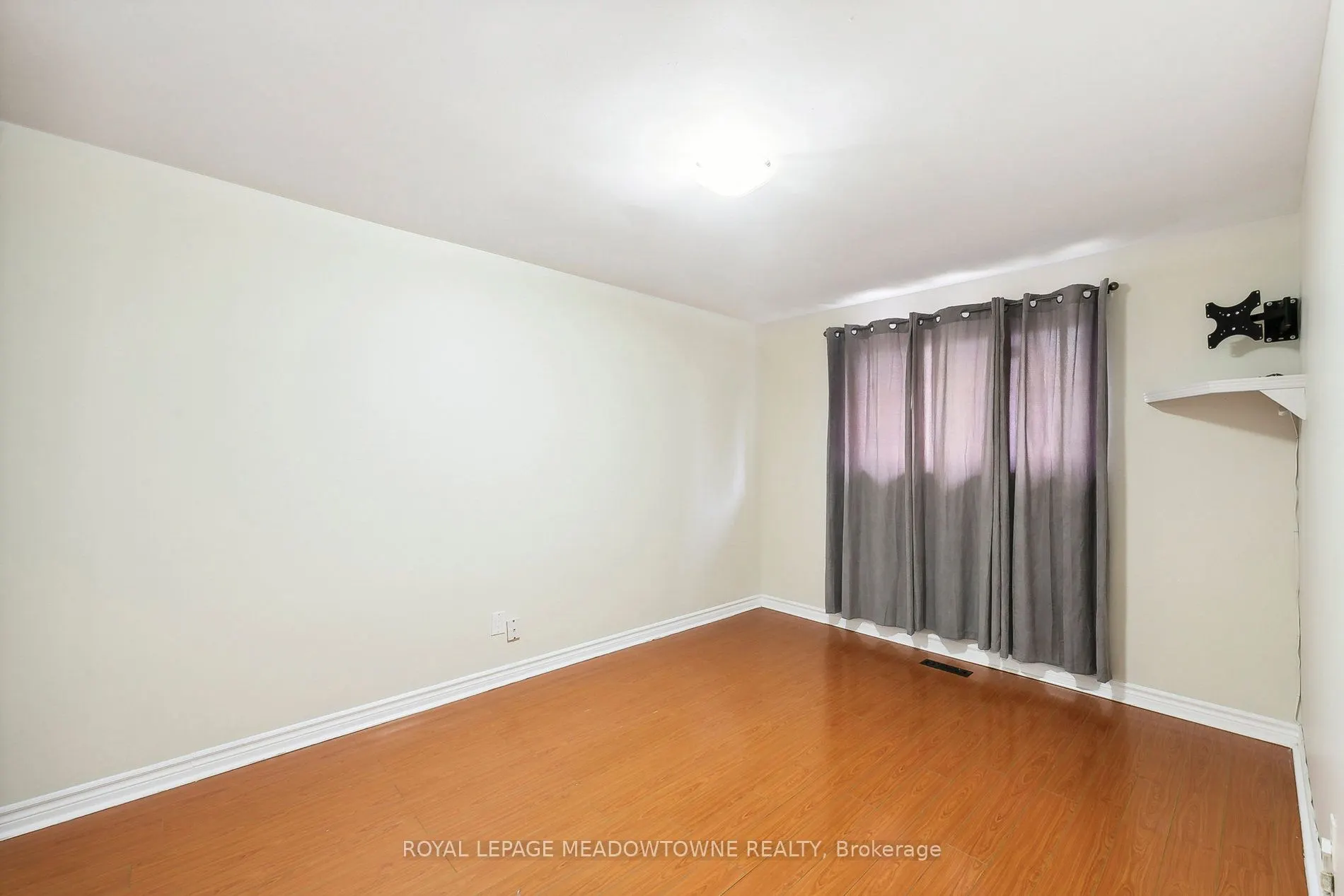 11 Juniper Crescent, #Upper