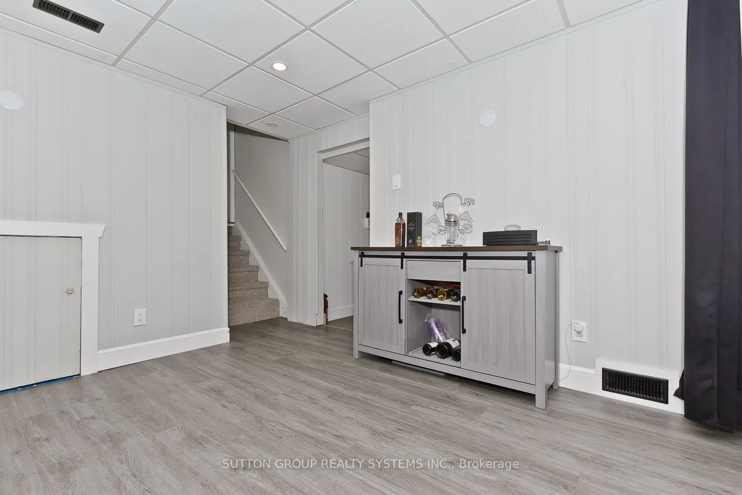 1535 Thetford Court