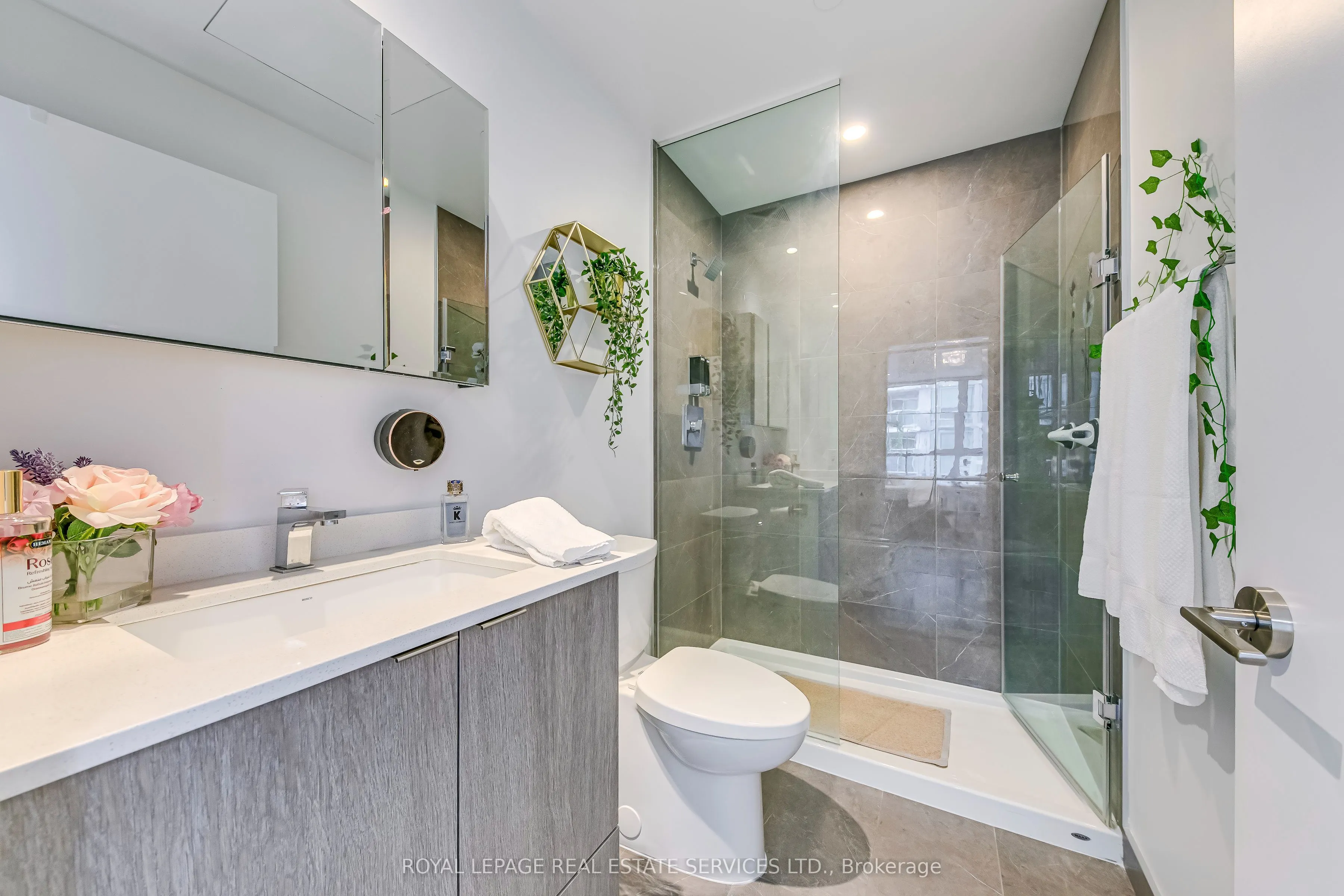 1926 Lake Shore Boulevard W, #1805