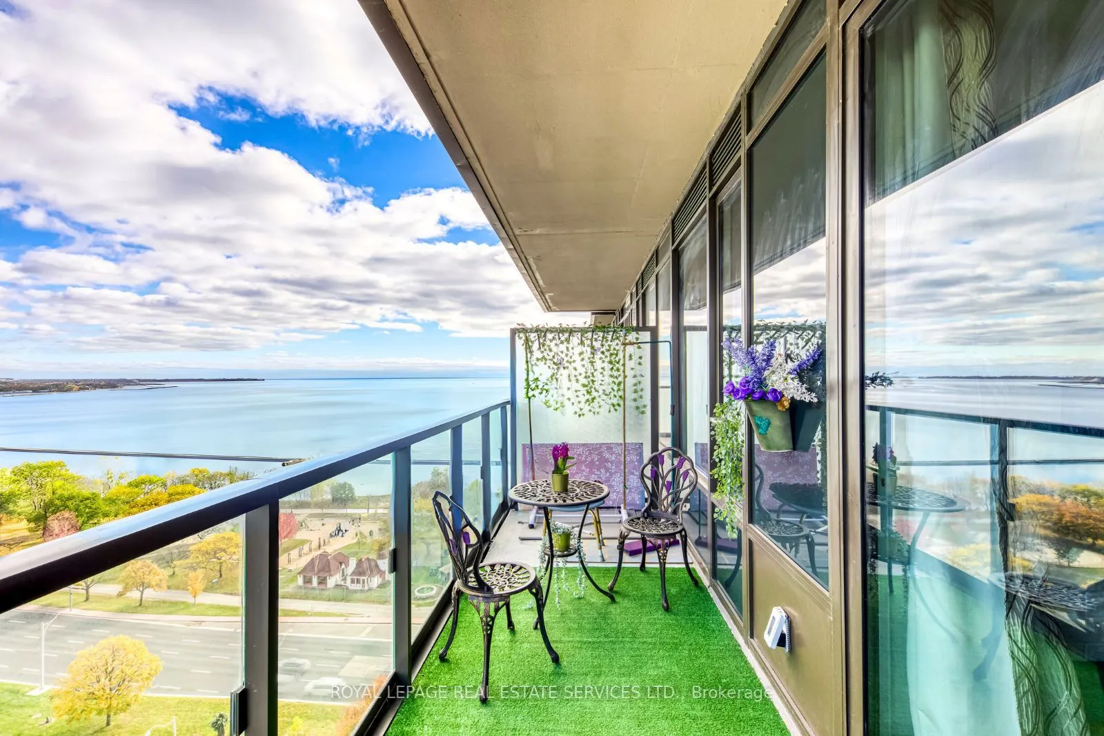 1926 Lake Shore Boulevard W, #1805