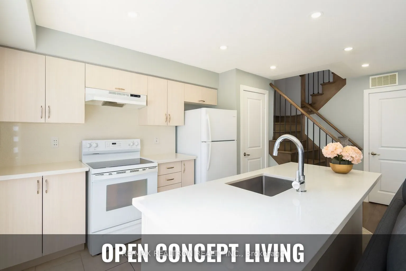 2355 Sheppard Avenue W, #235