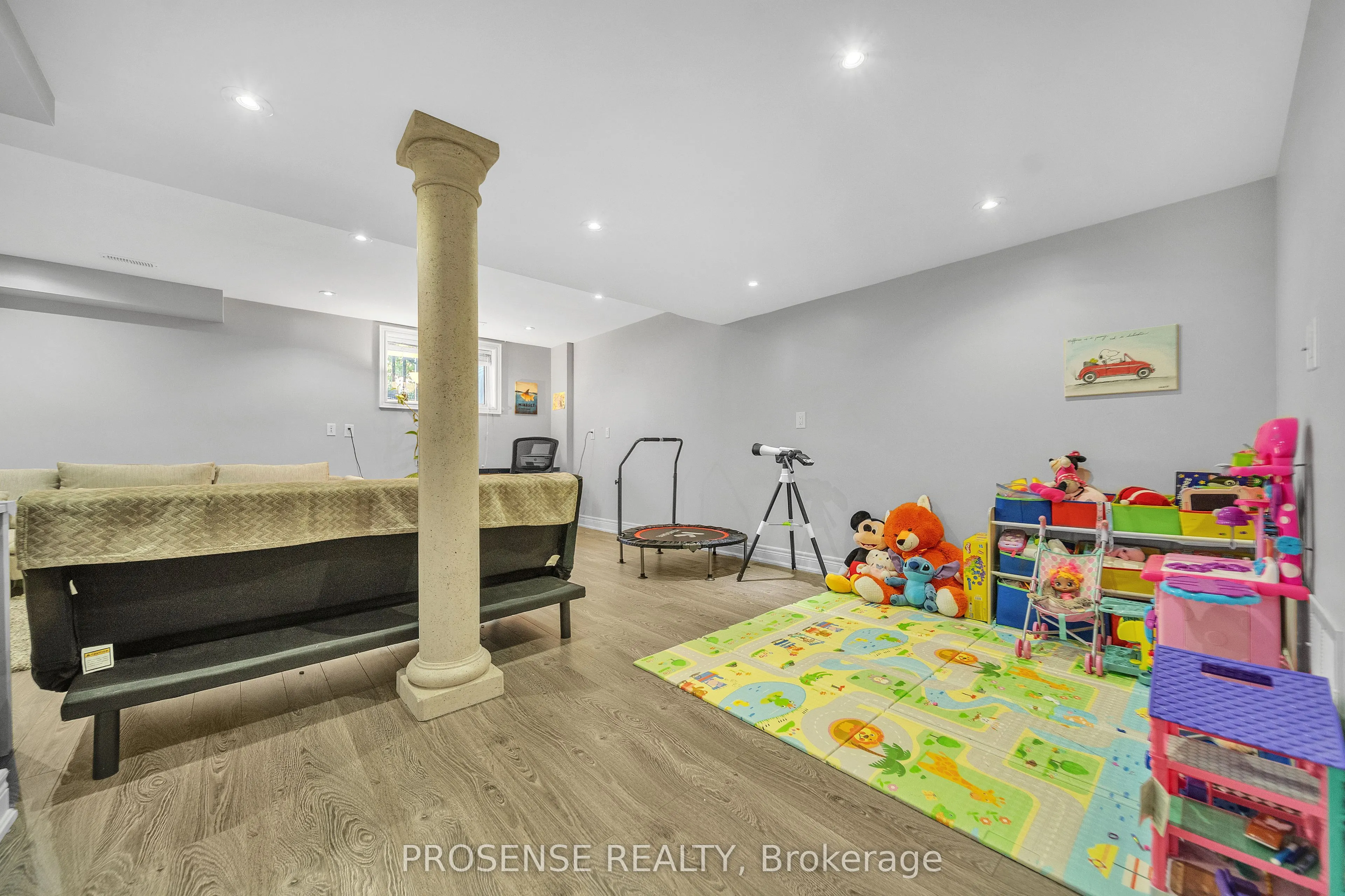 3163 Pearwood Place