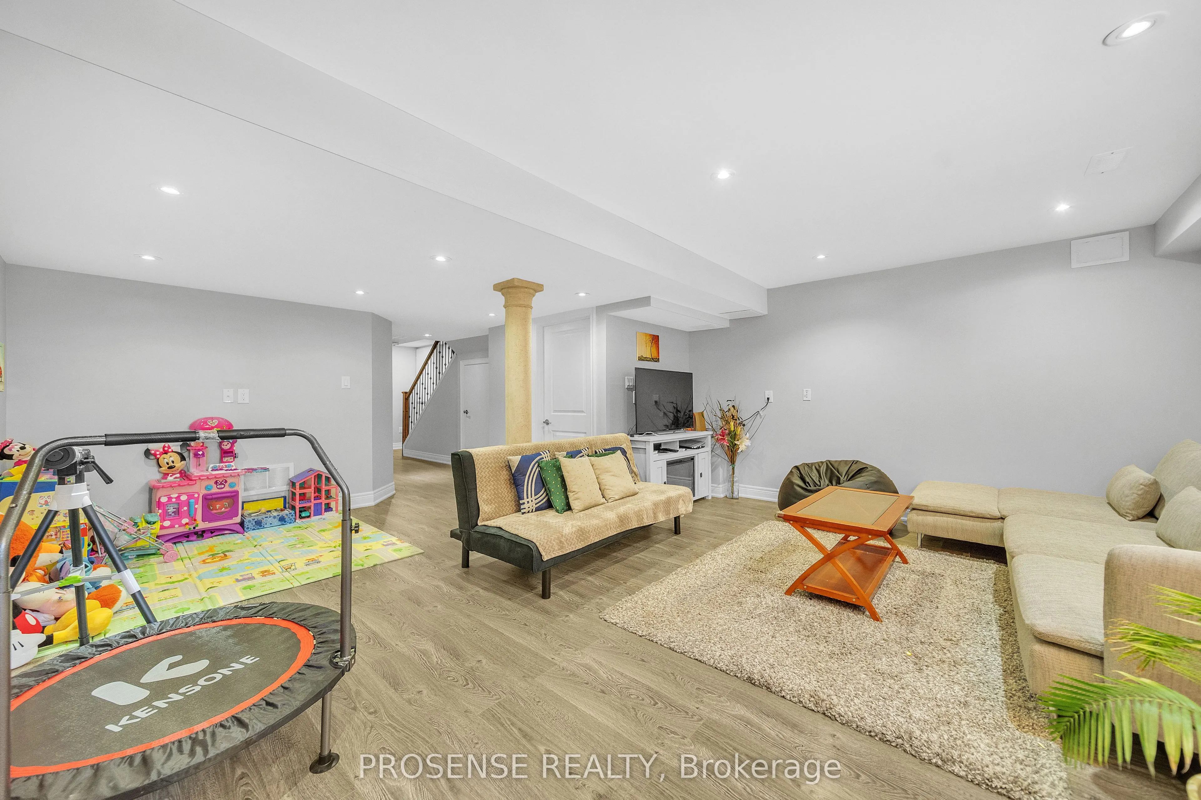 3163 Pearwood Place