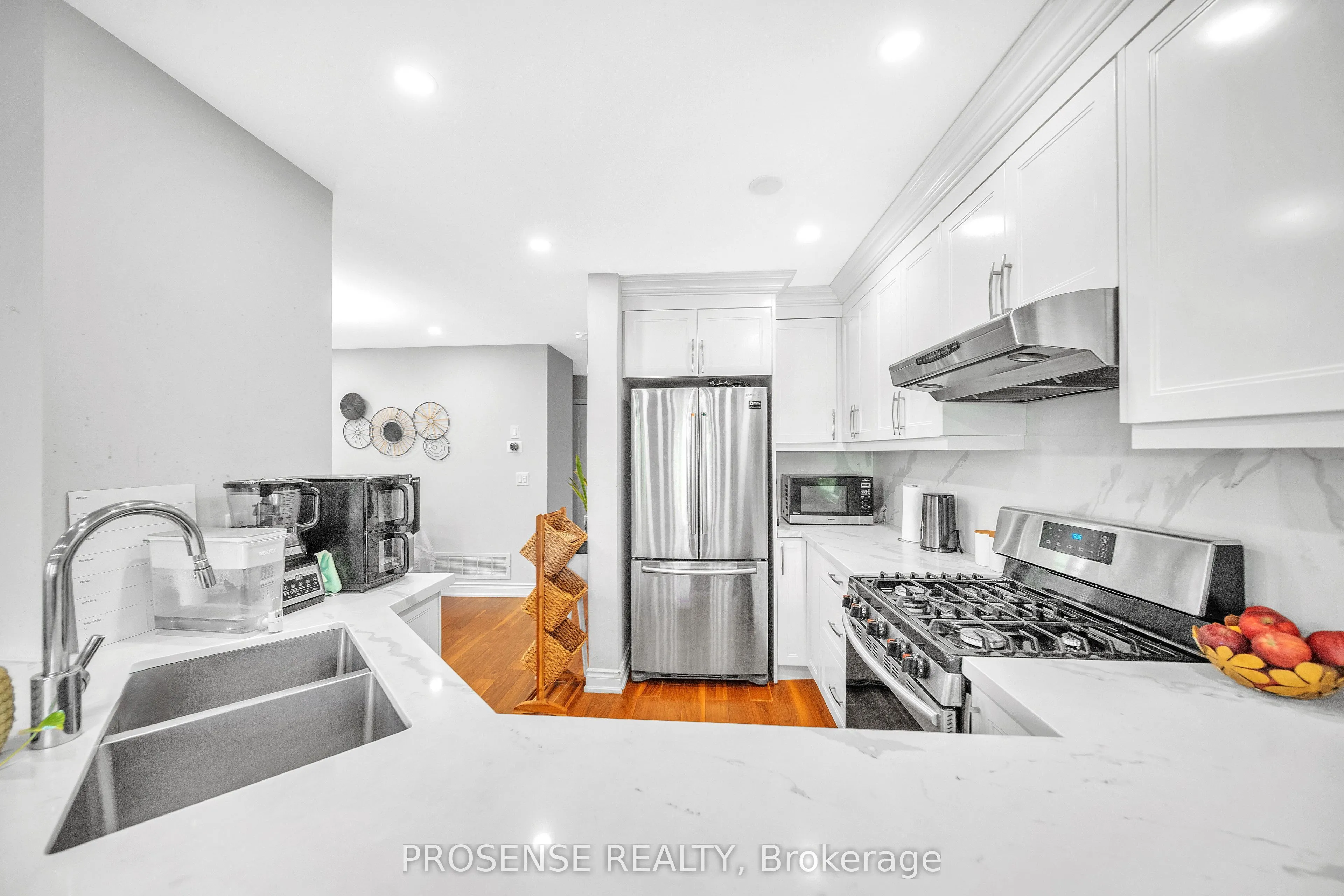 3163 Pearwood Place