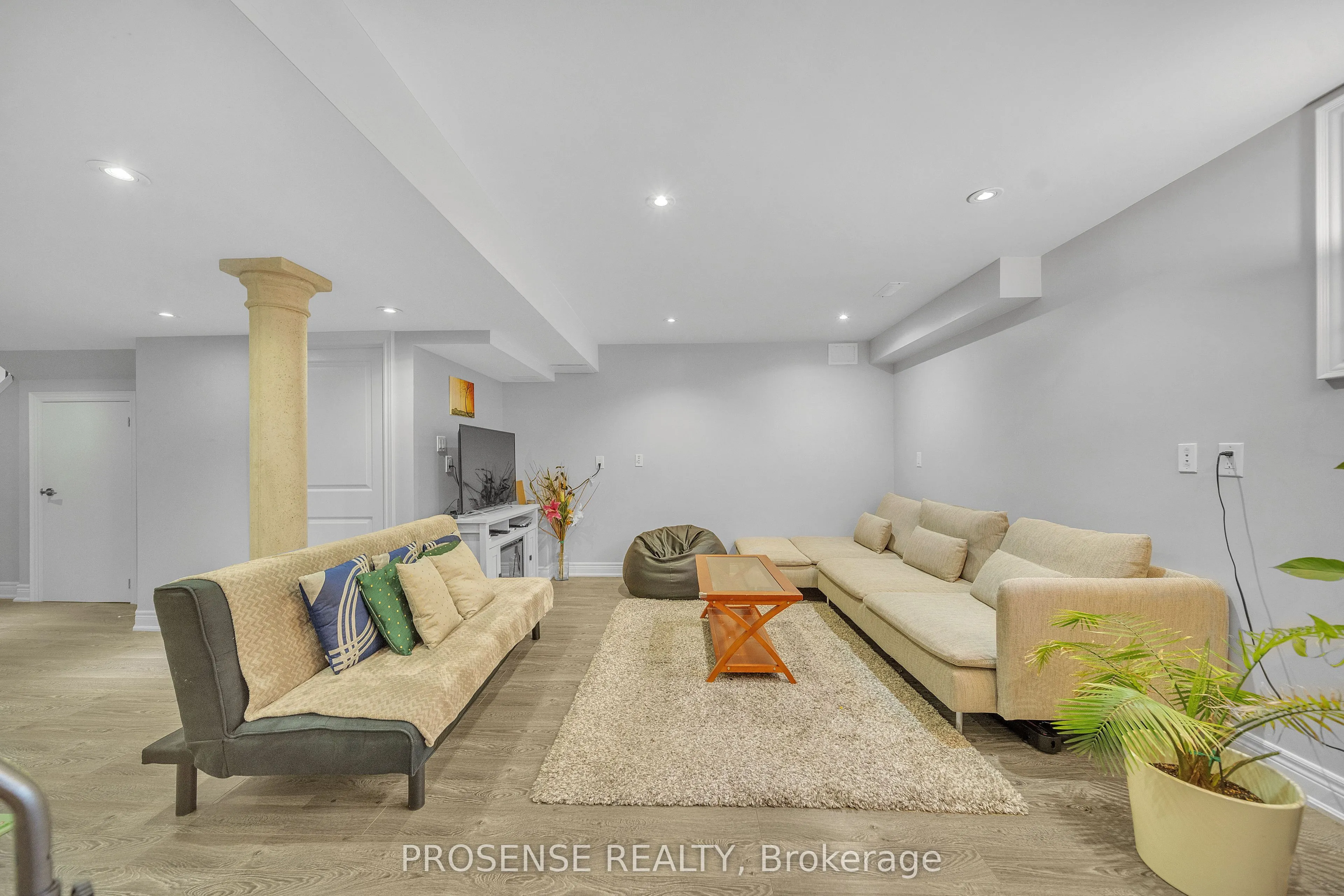 3163 Pearwood Place