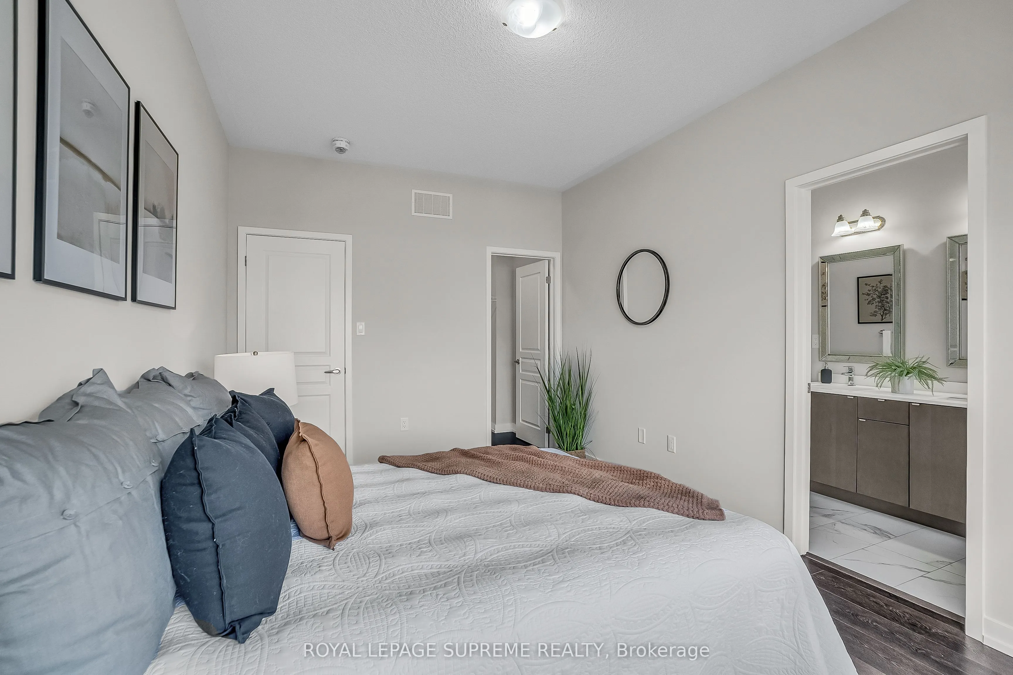 182 Huguenot Road