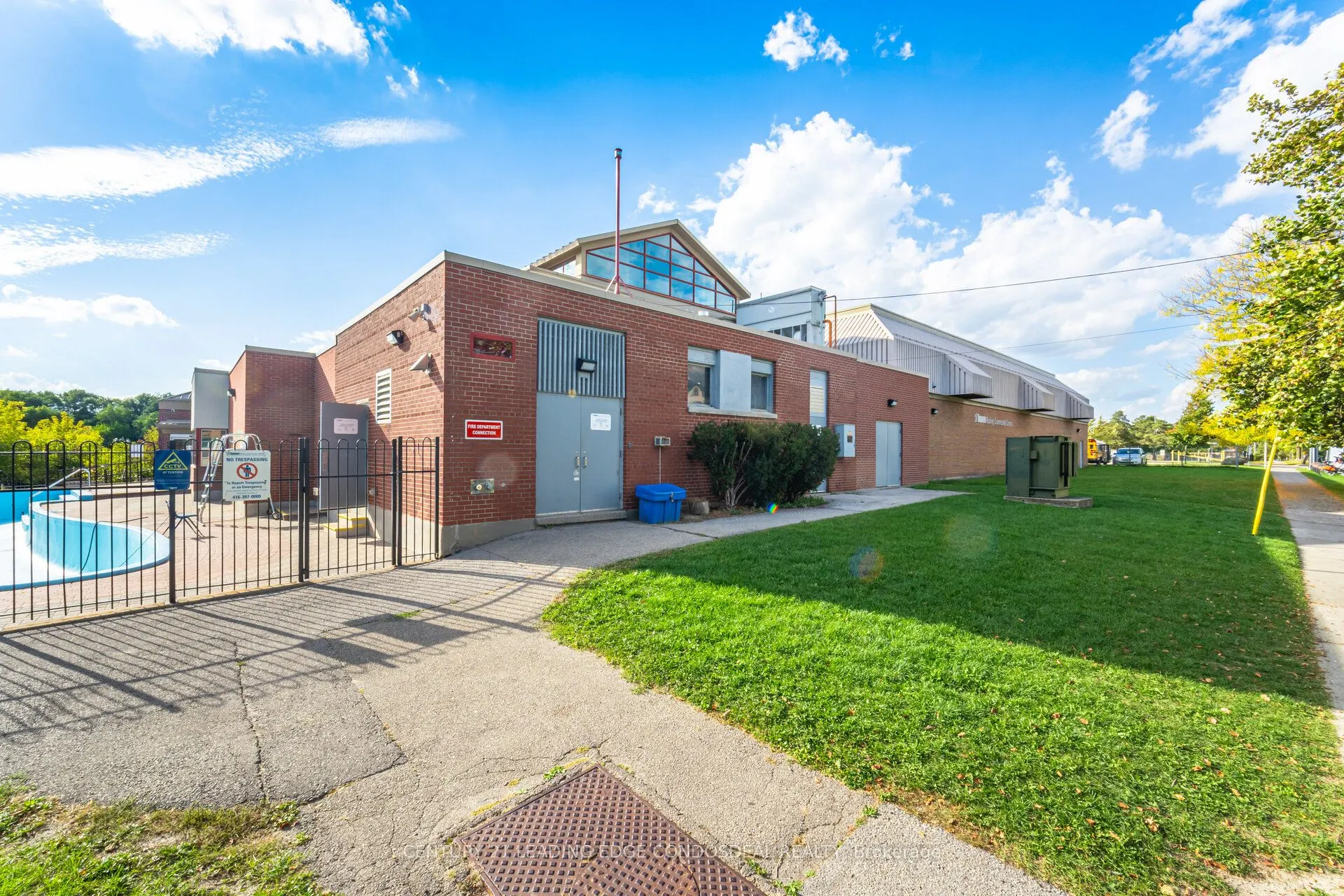 621 Roding Street