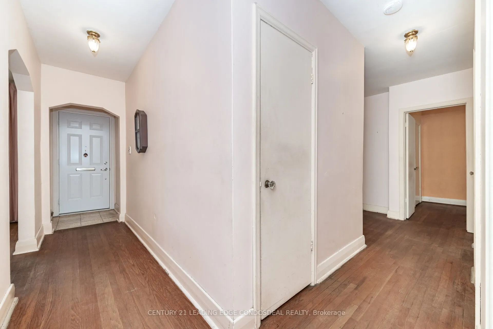621 Roding Street