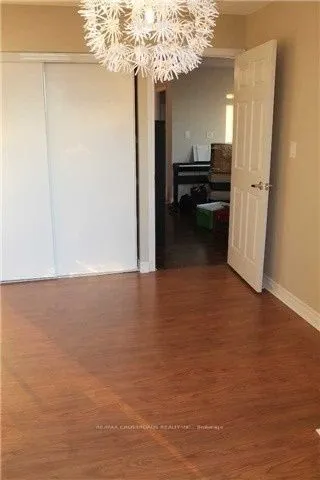208 Enfield Place, #2708