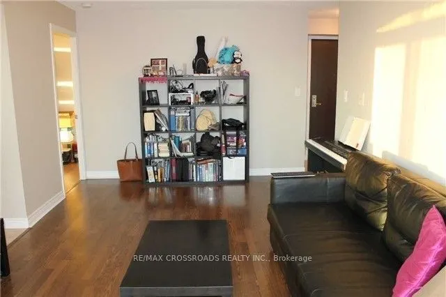 208 Enfield Place, #2708