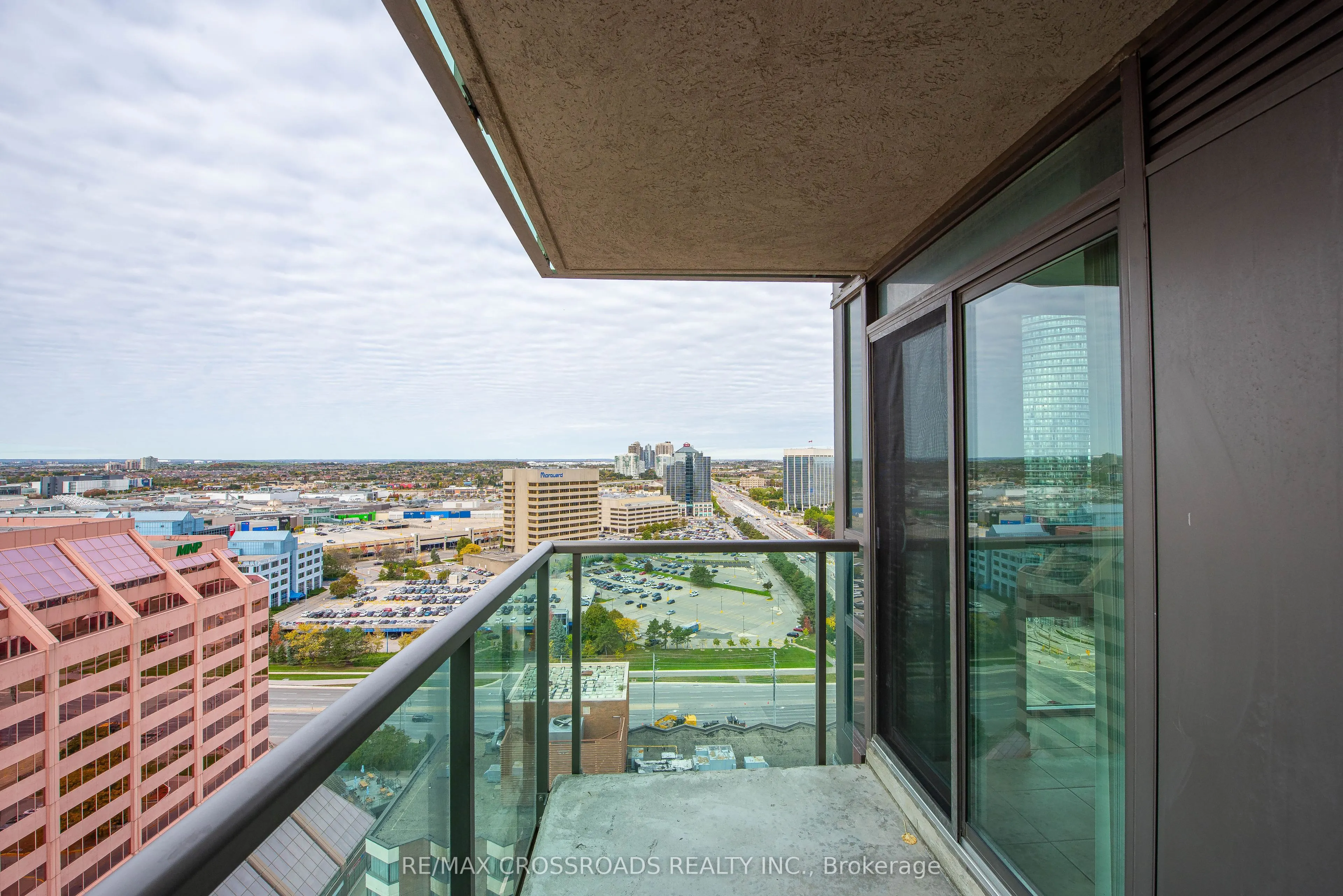 208 Enfield Place, #2708